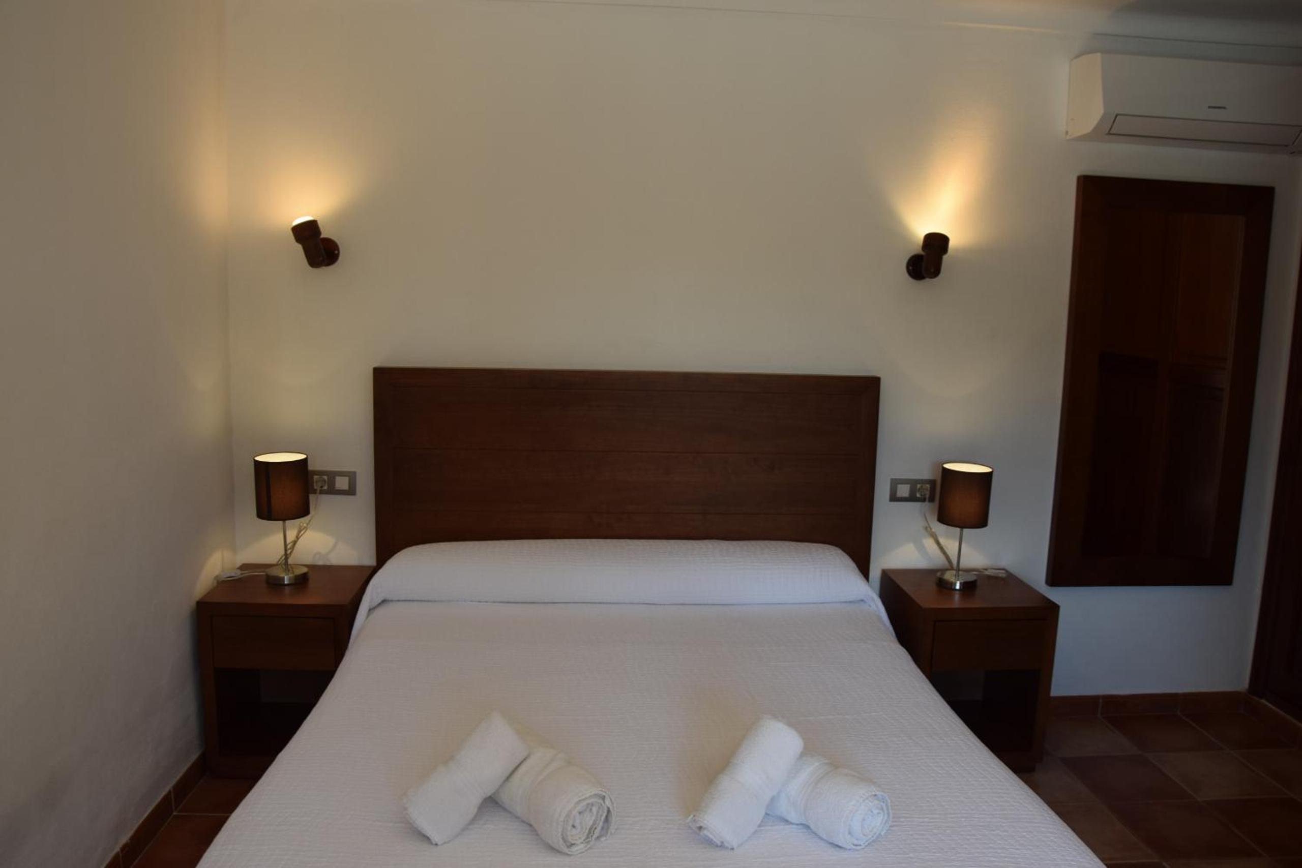 Can La Villa en Pollença — hotel room