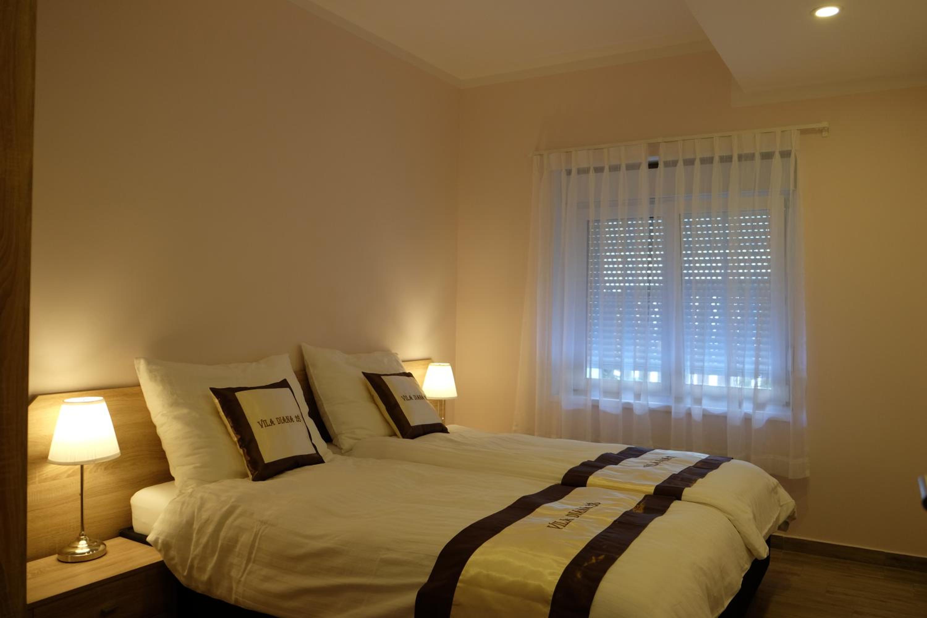 Diana Apartments Karlovy Vary - Image 3