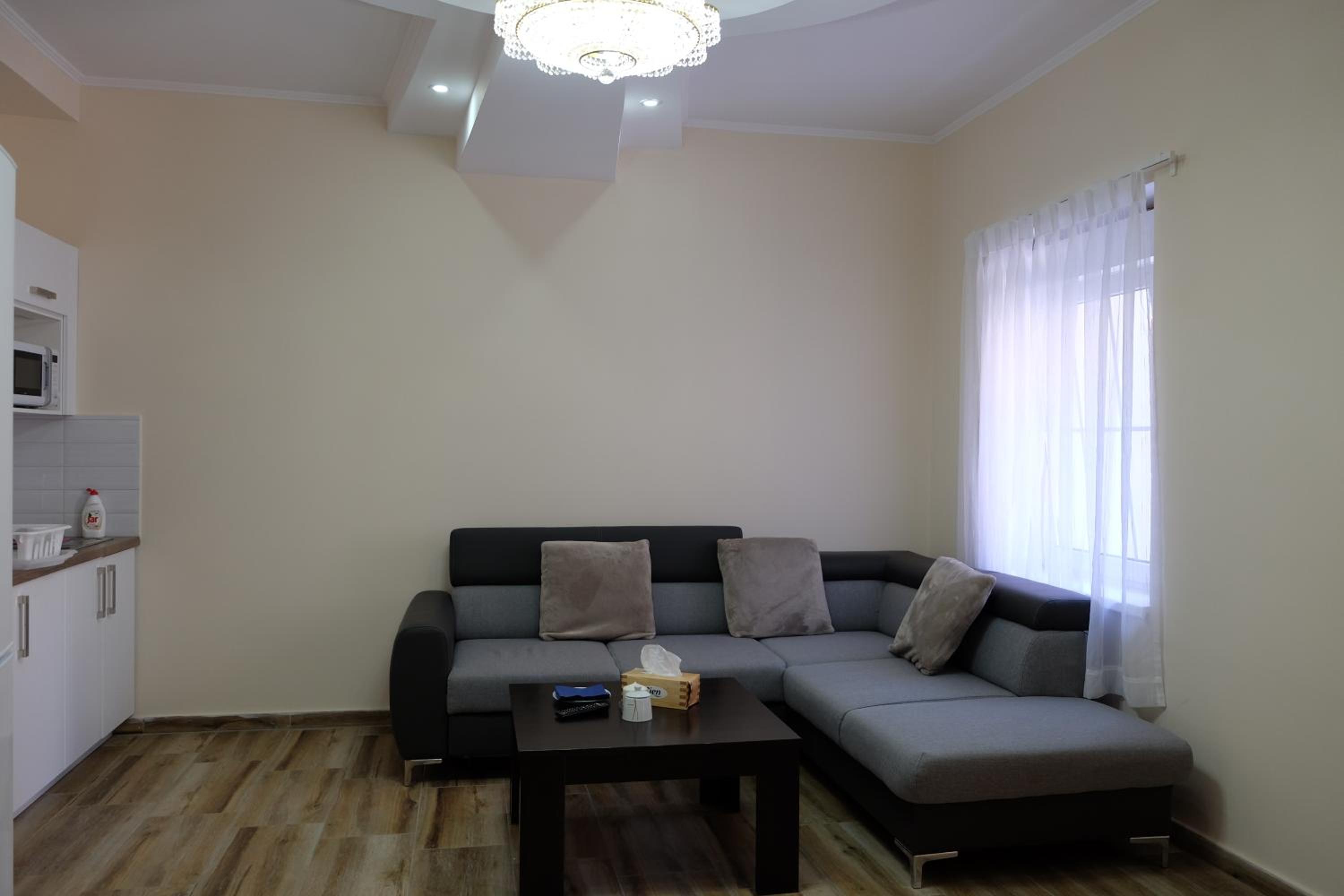 Diana Apartments Karlovy Vary - Image 4