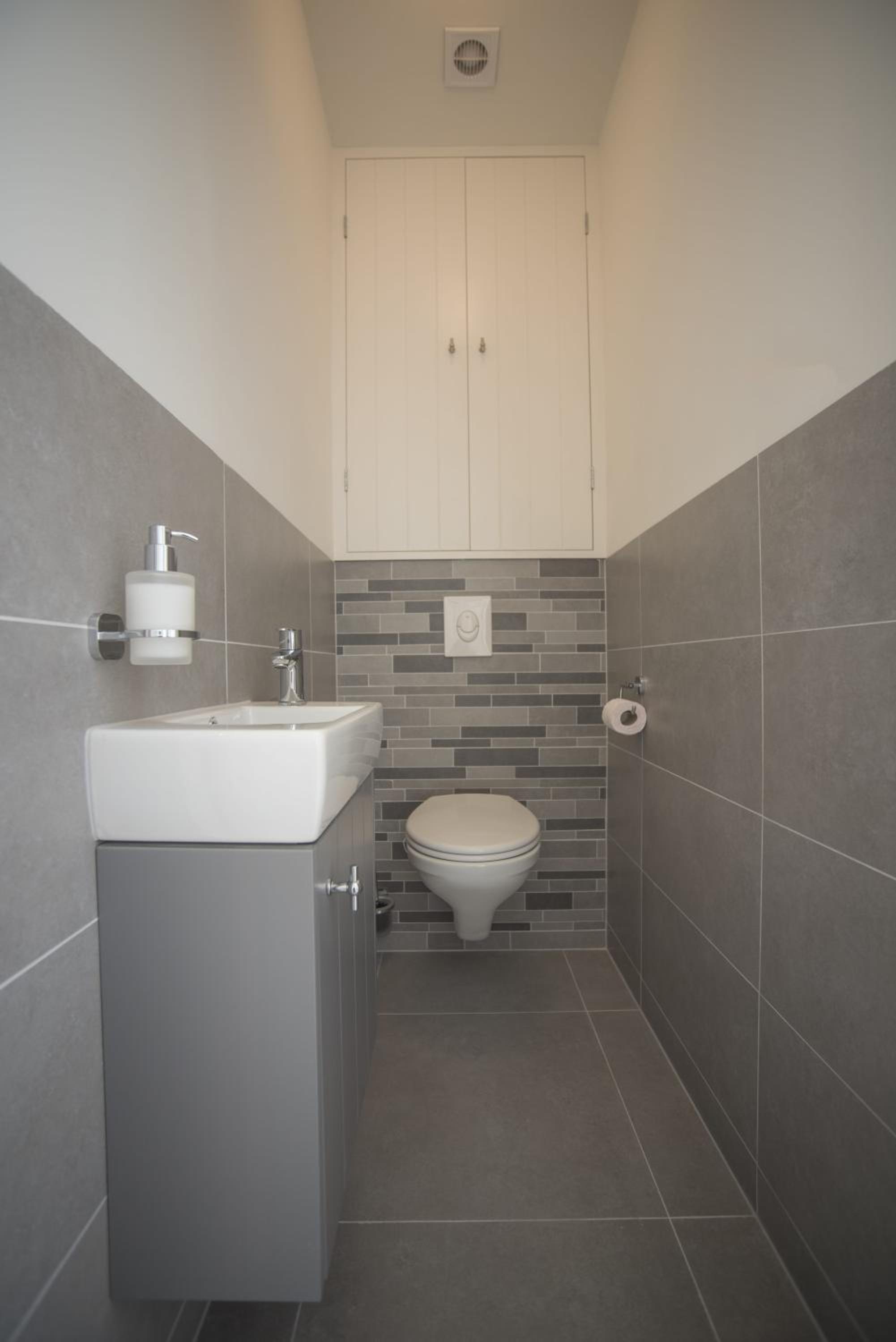 Luxury Upstairs & Downstairs Apartments view 5