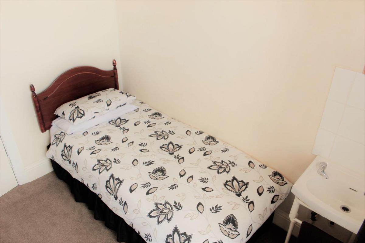 Foxhall Village Guest House