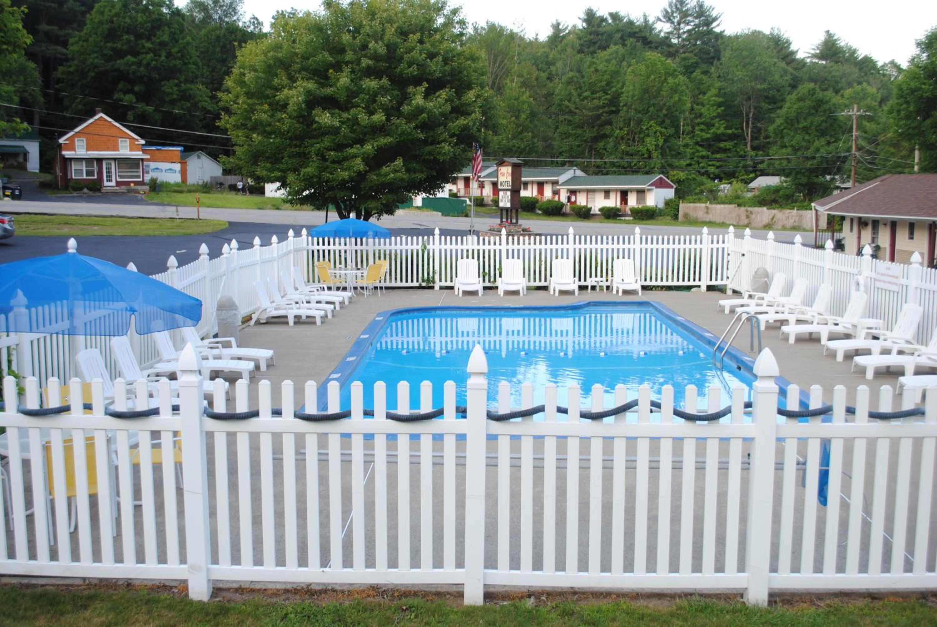 Fran Cove Motel