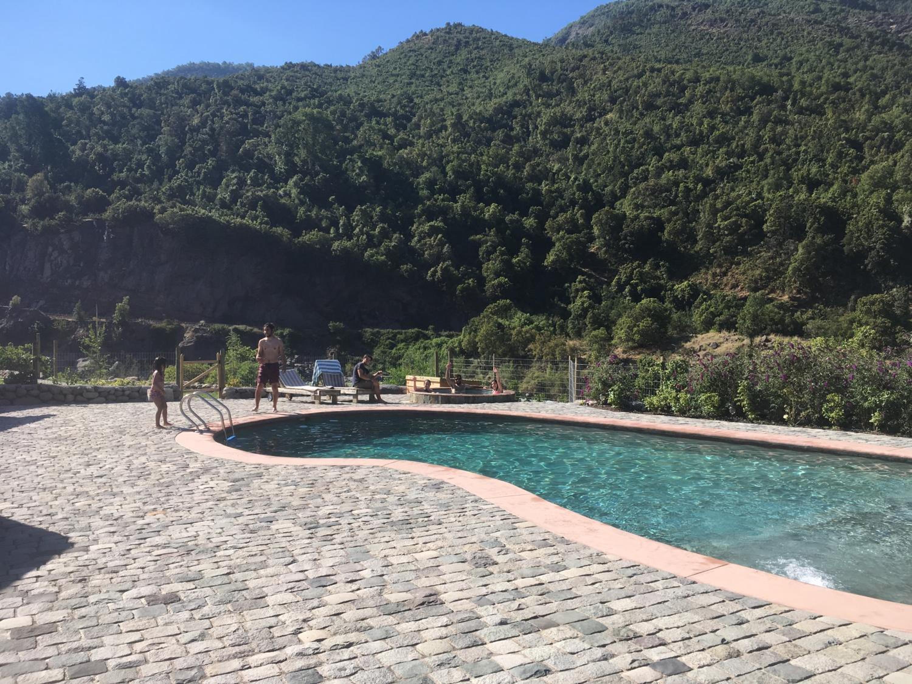 Los Quenes River Lodge