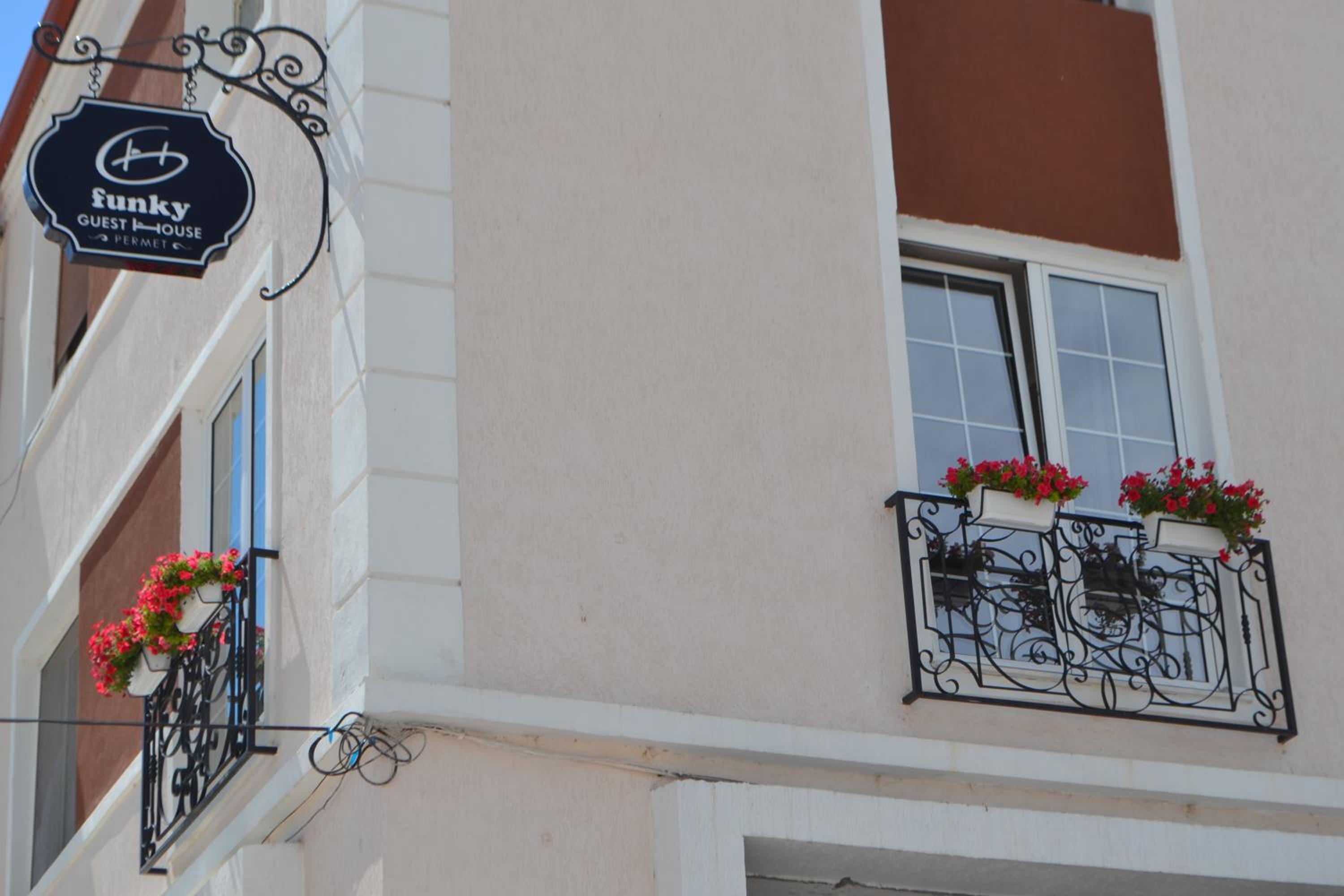 Funky Boutique Hotel & Adventures