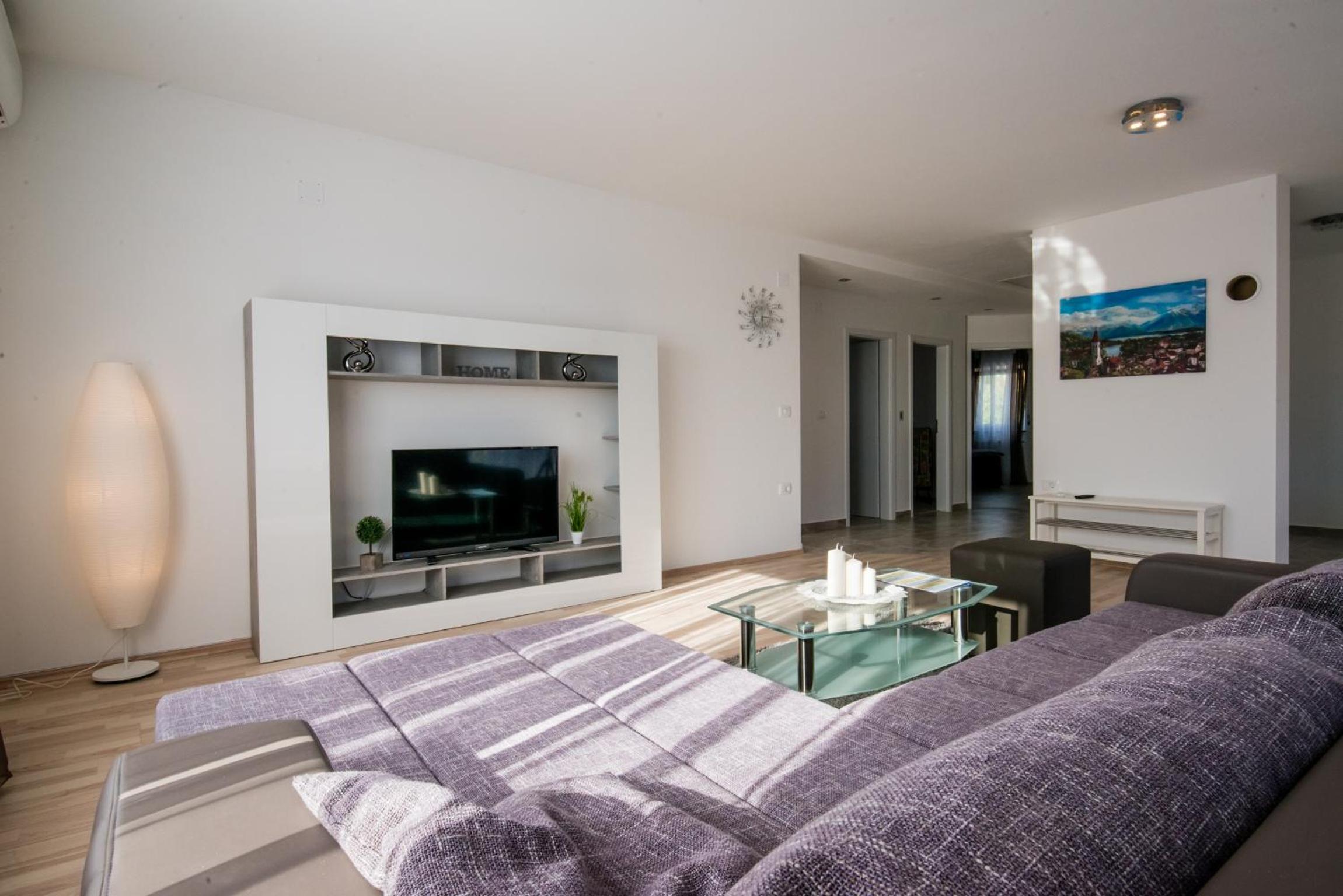 Ferienhaus Bucic view 3
