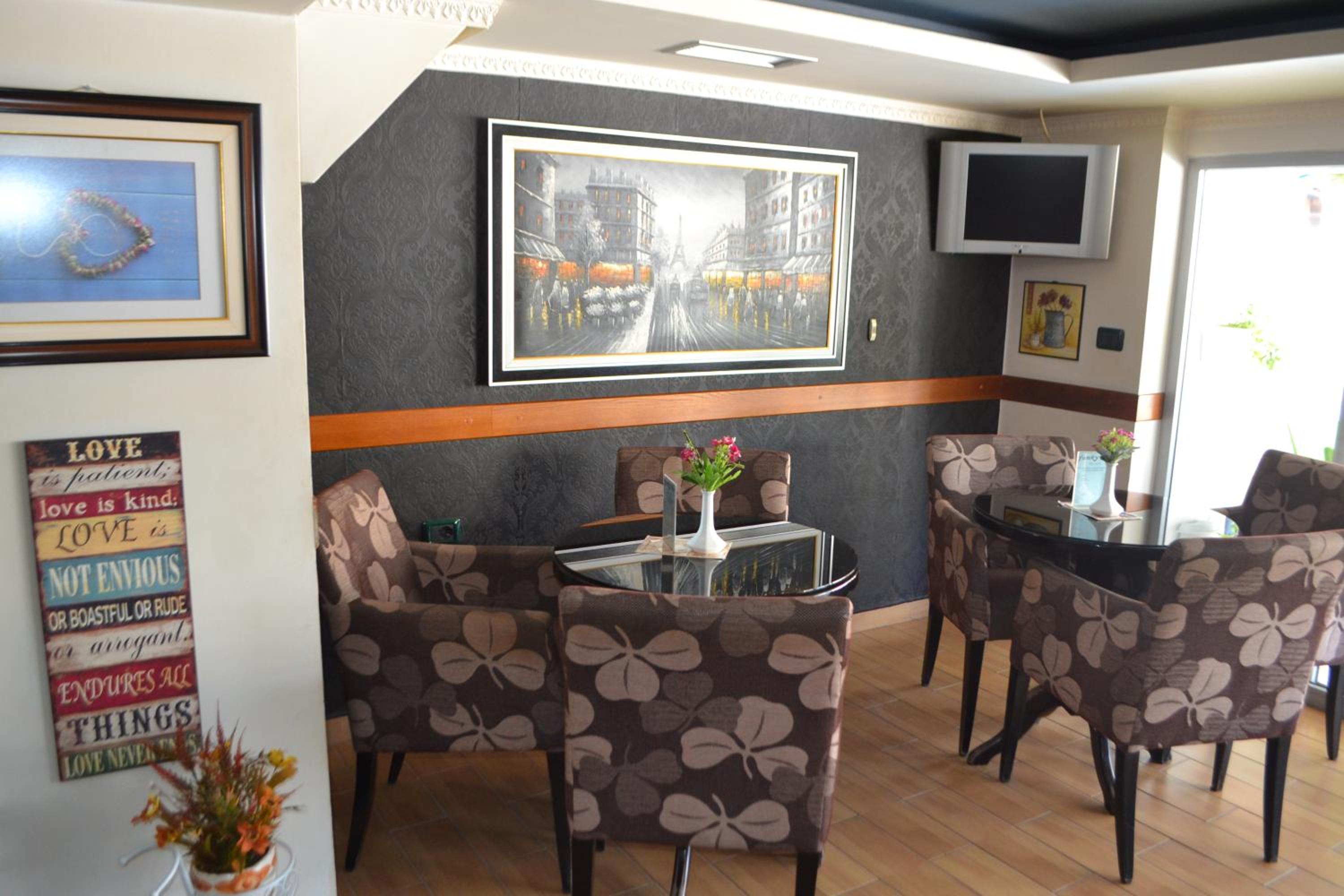 Funky Boutique Hotel & Adventures