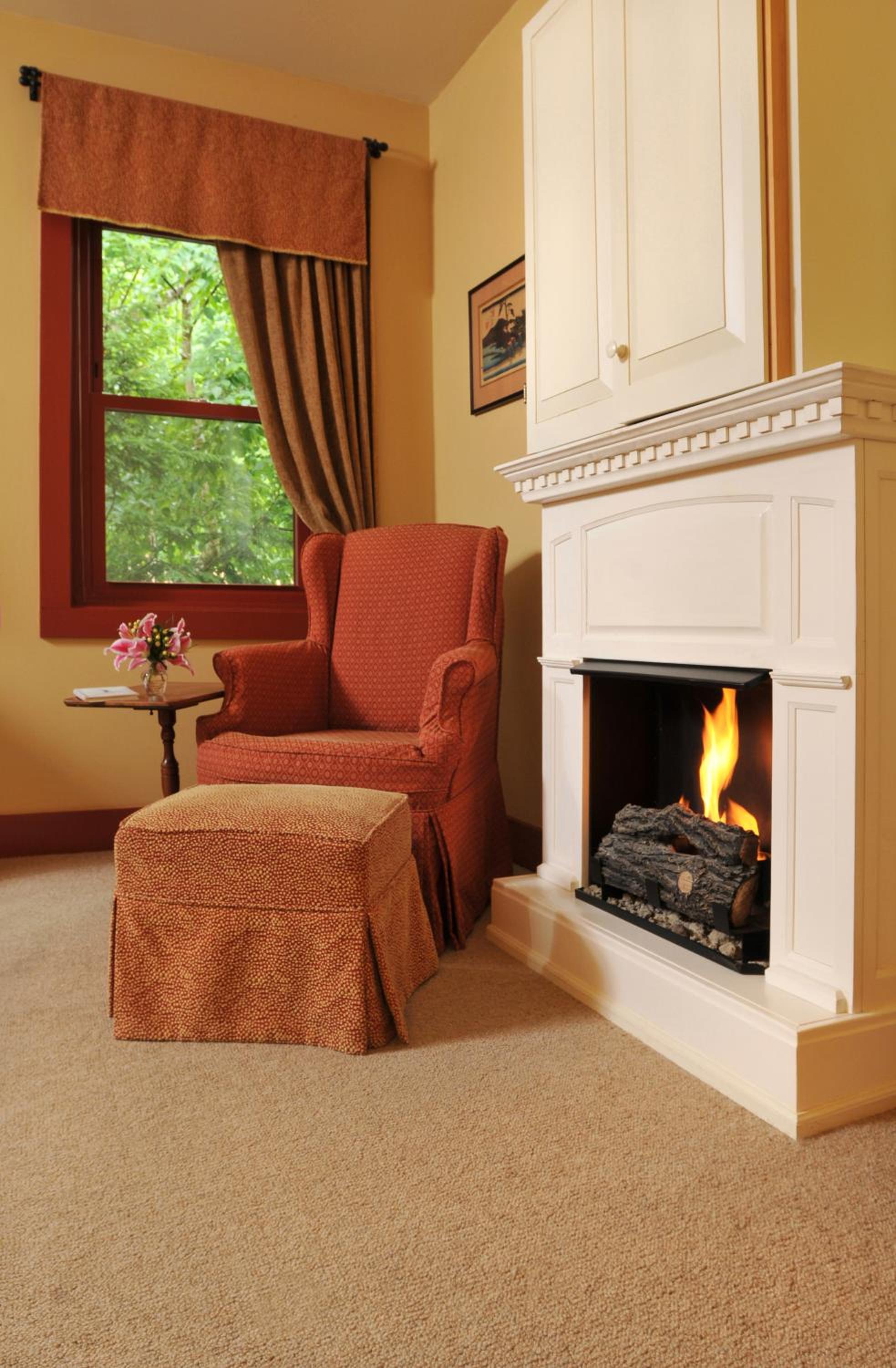 1795 Acorn Inn Bed and Breakfast