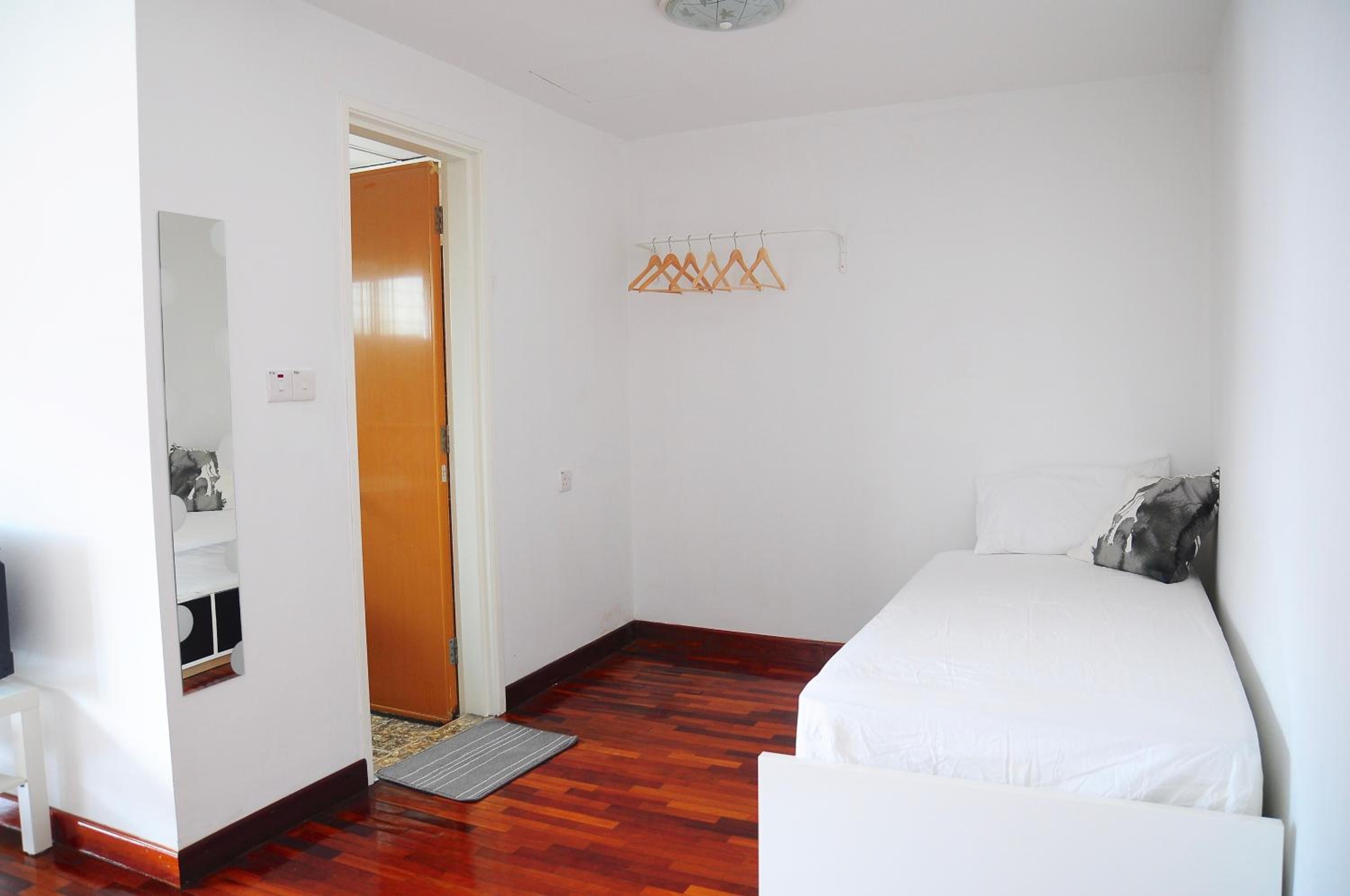 GRAYHAUS Guest House