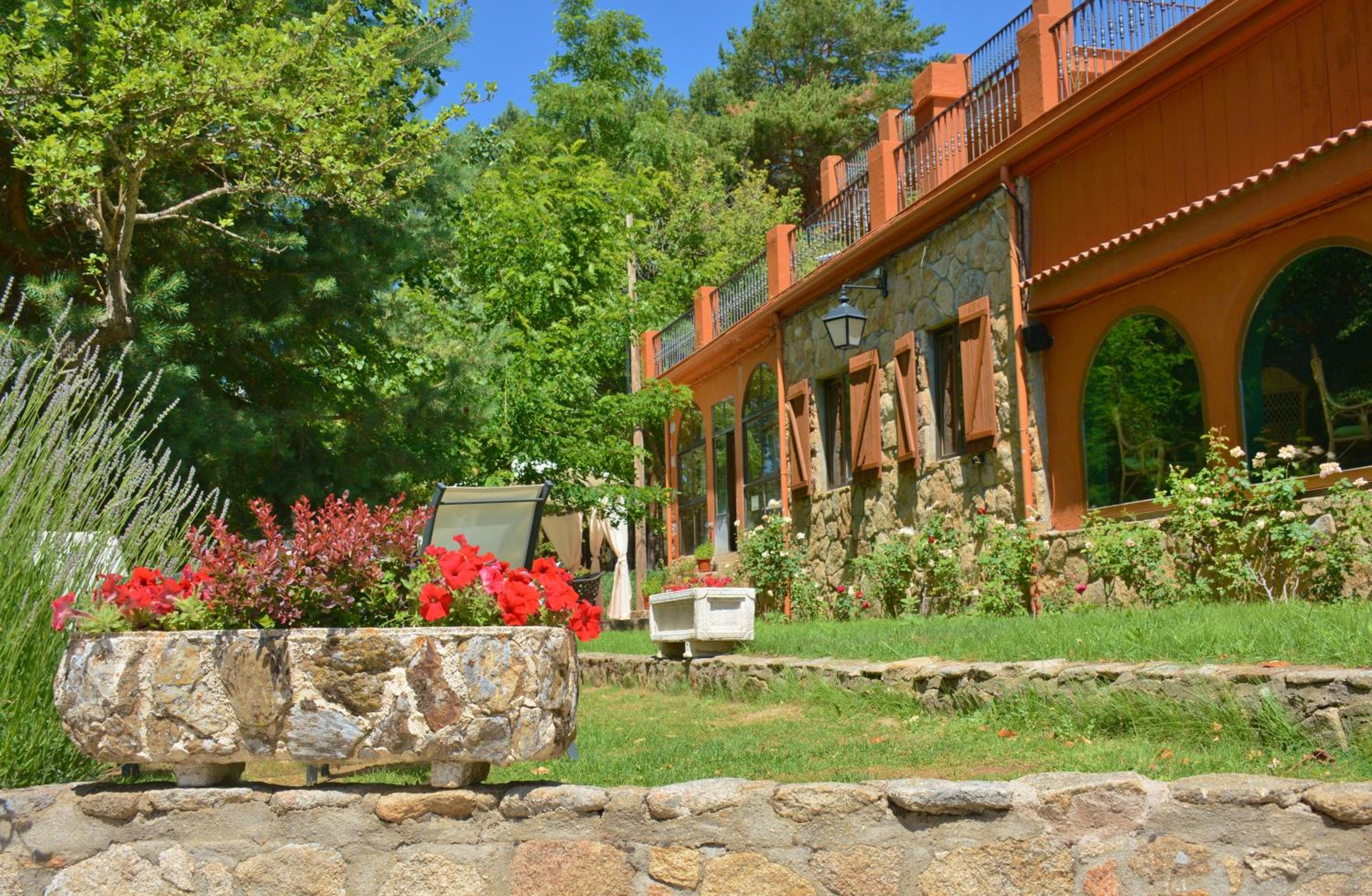 Hospedium Hostal Almanzor