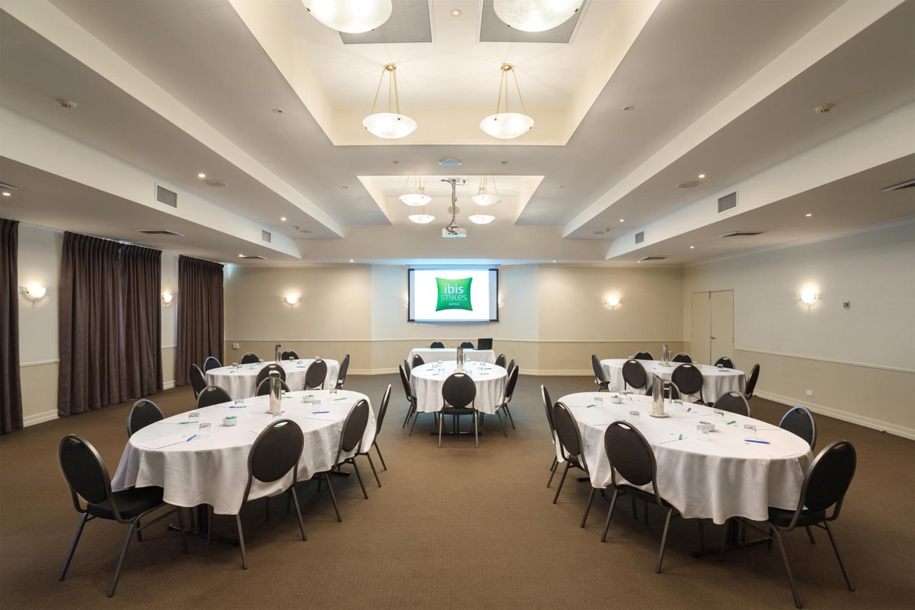 Tamworth Vacations - ibis Styles Tamworth - Property Image 10