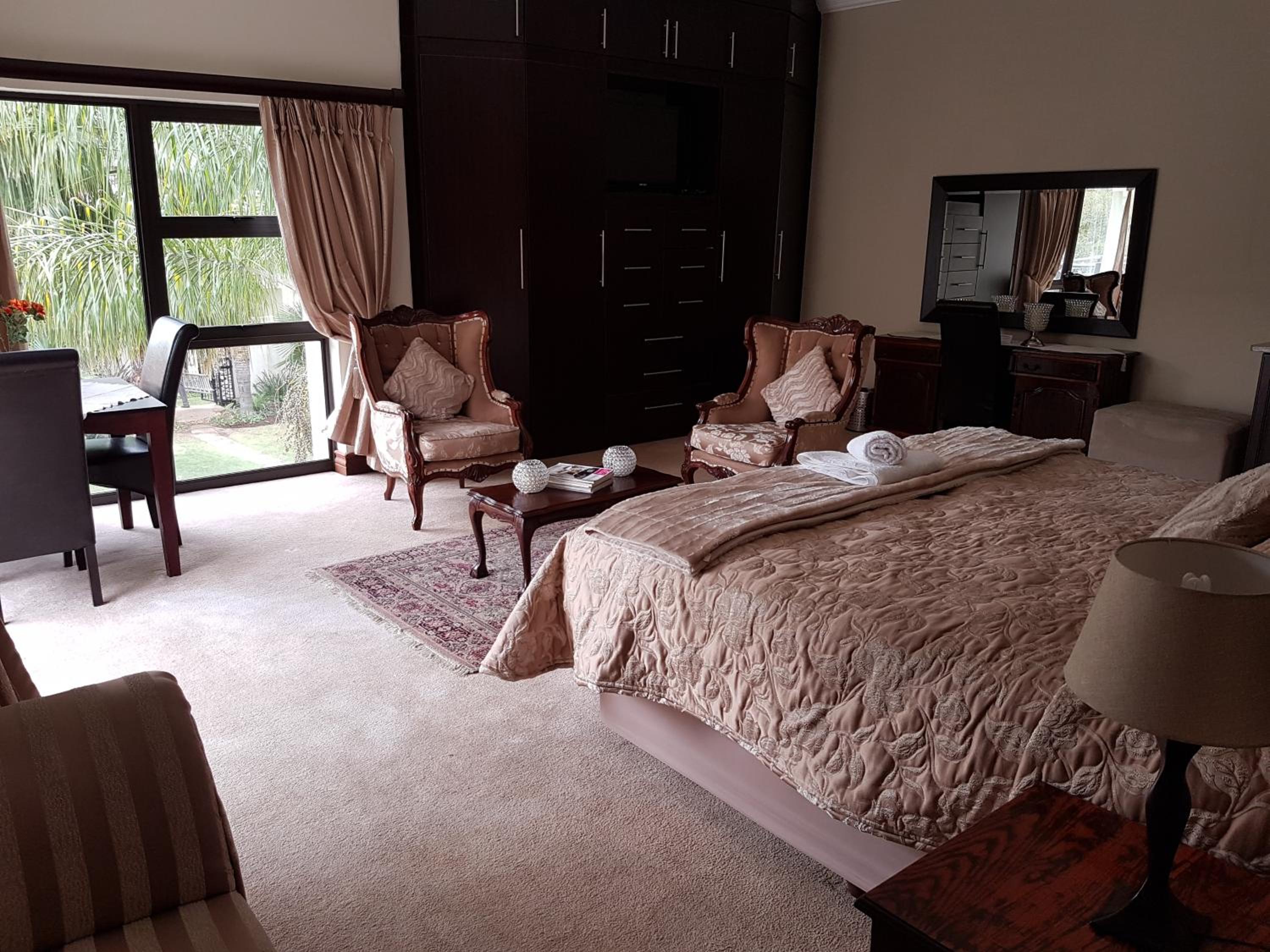 Casa Flora Guesthouse
