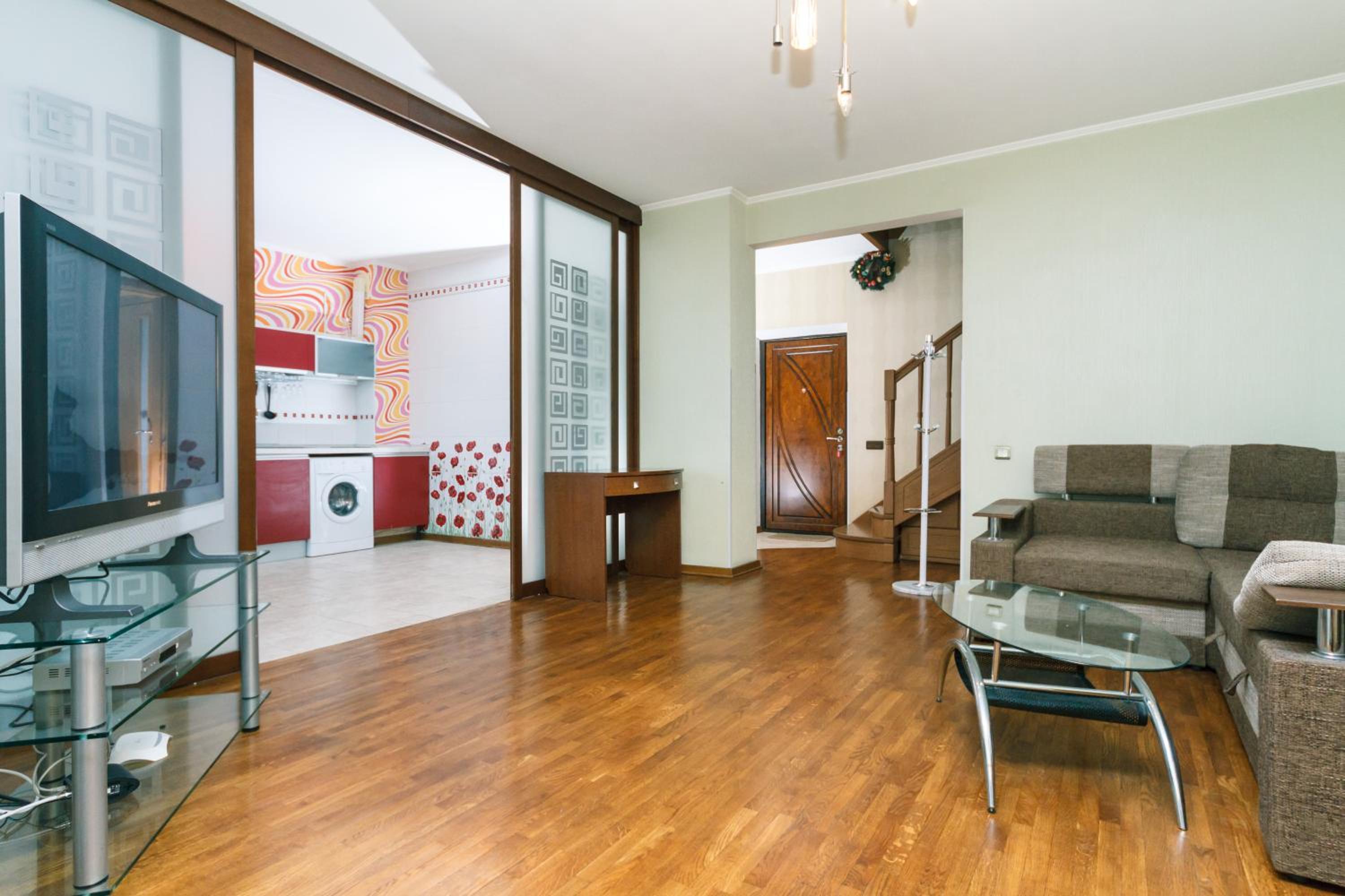Two-storey apartment near IEC view 5