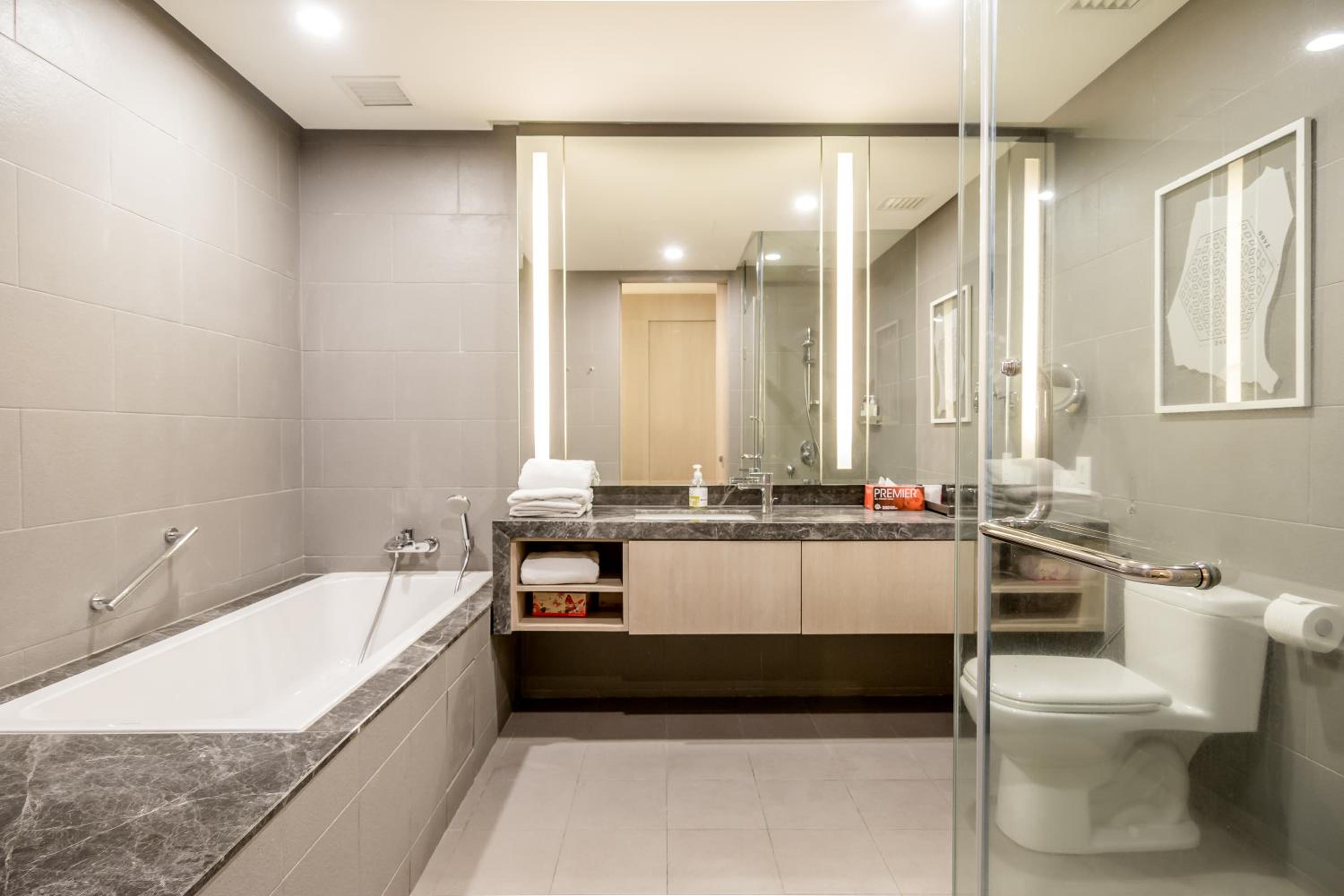 188 Suites by NamaStay