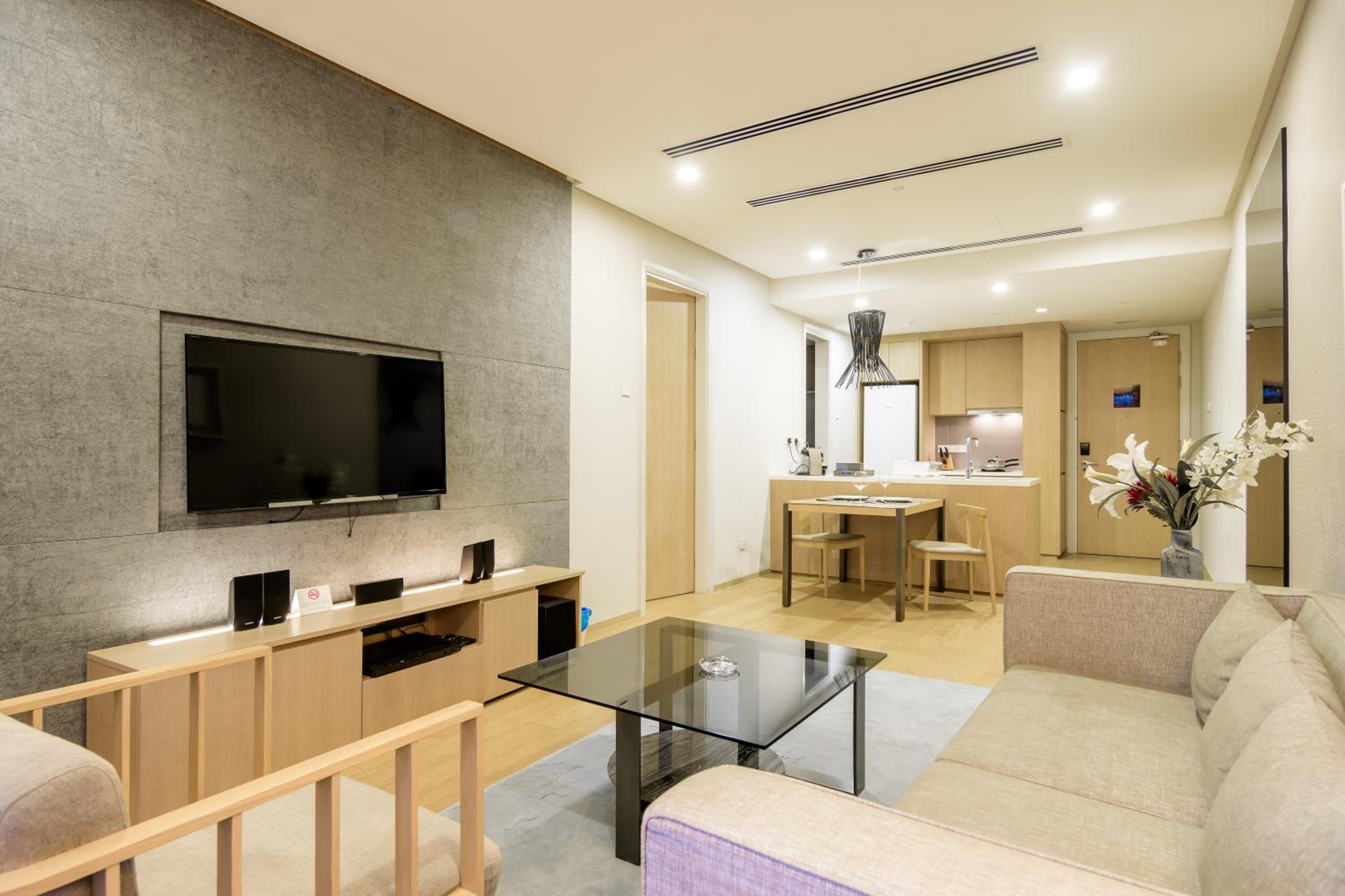 188 Suites by NamaStay