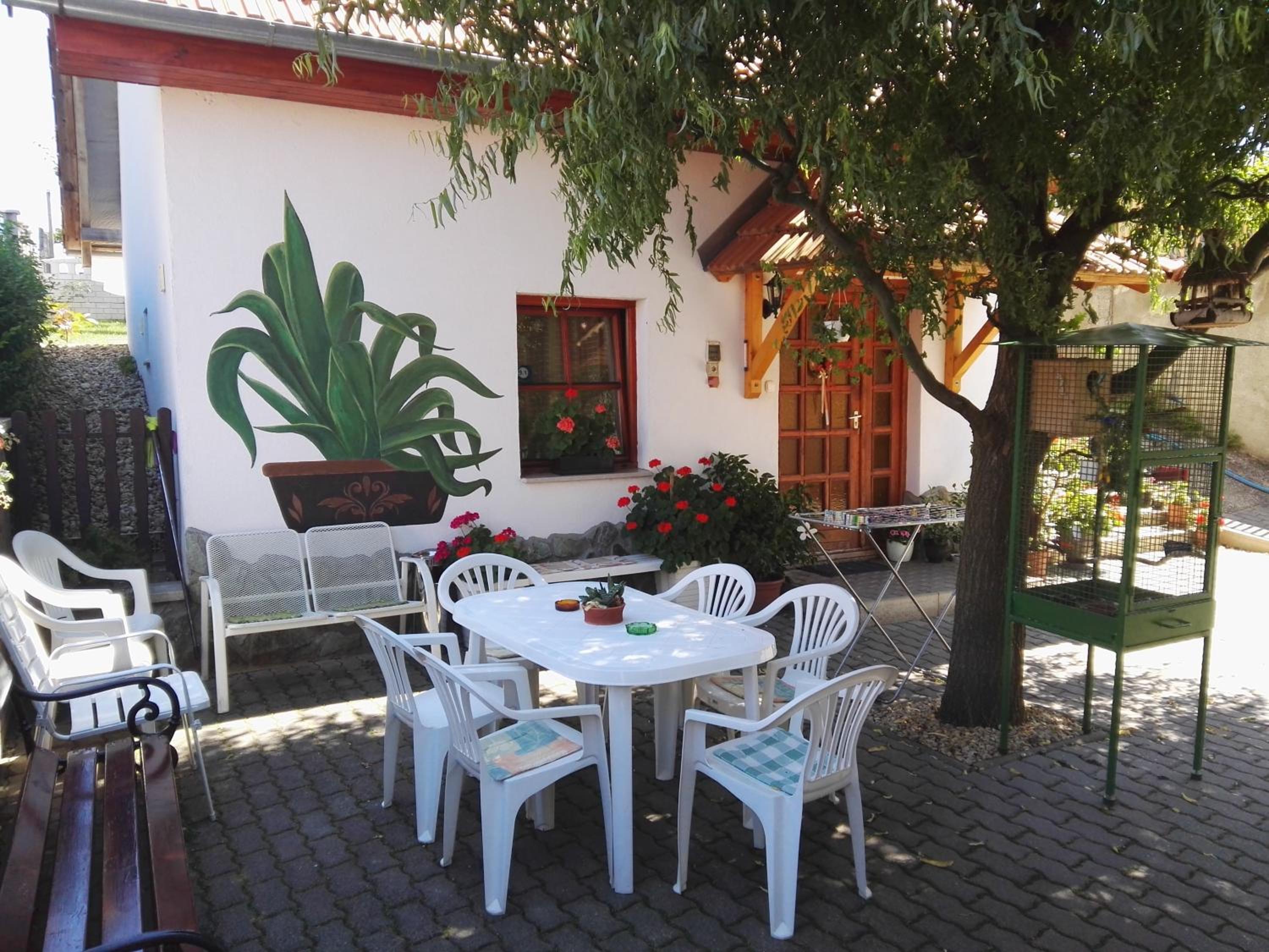 Agávé Apartman view 3