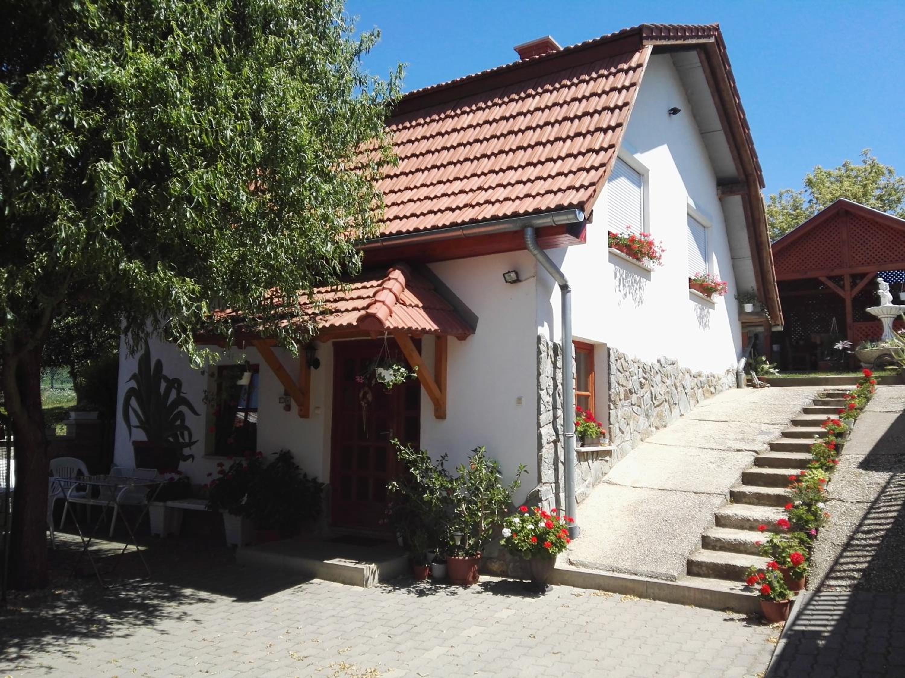 Agávé Apartman view 2