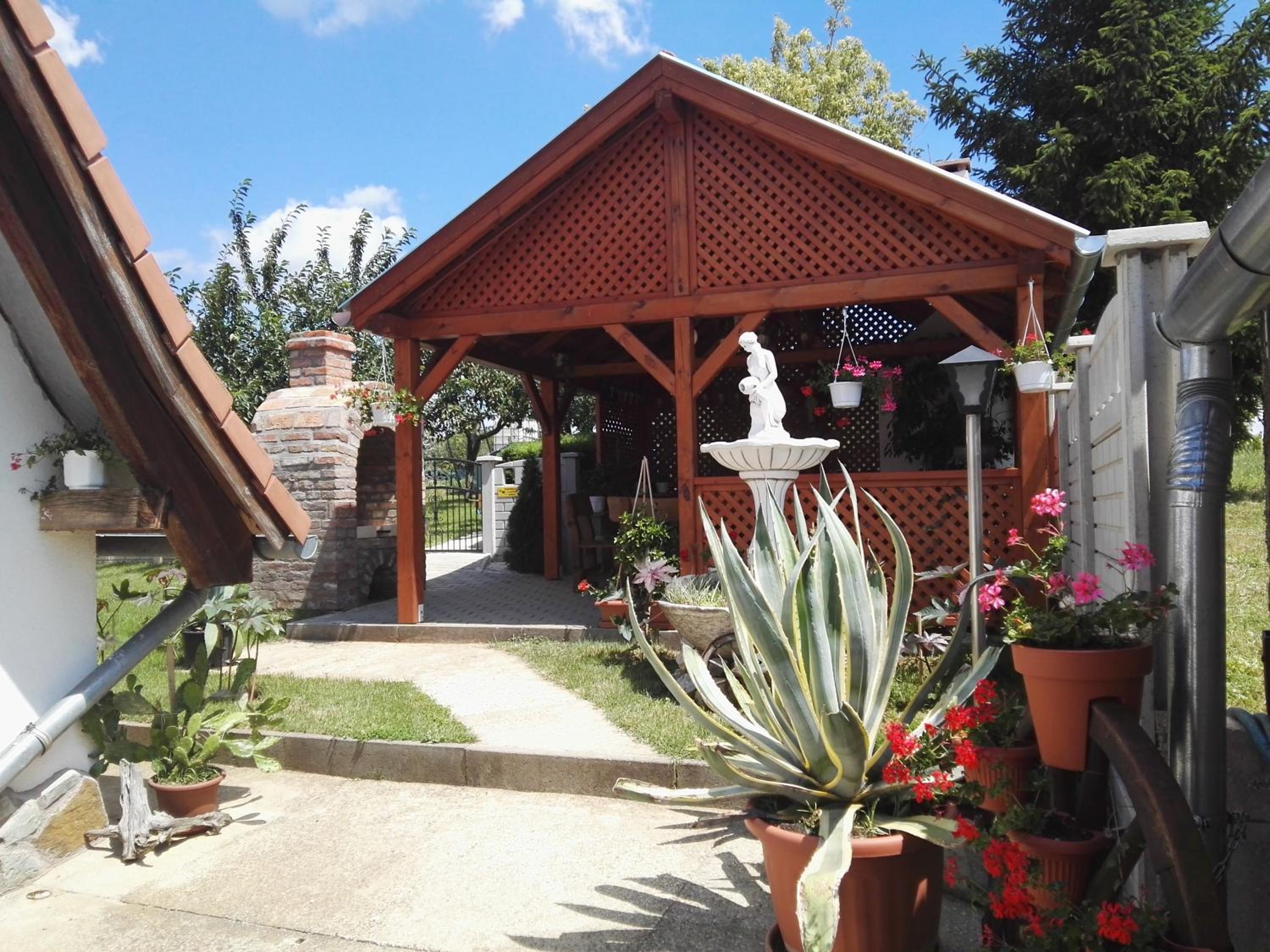 Photo 16