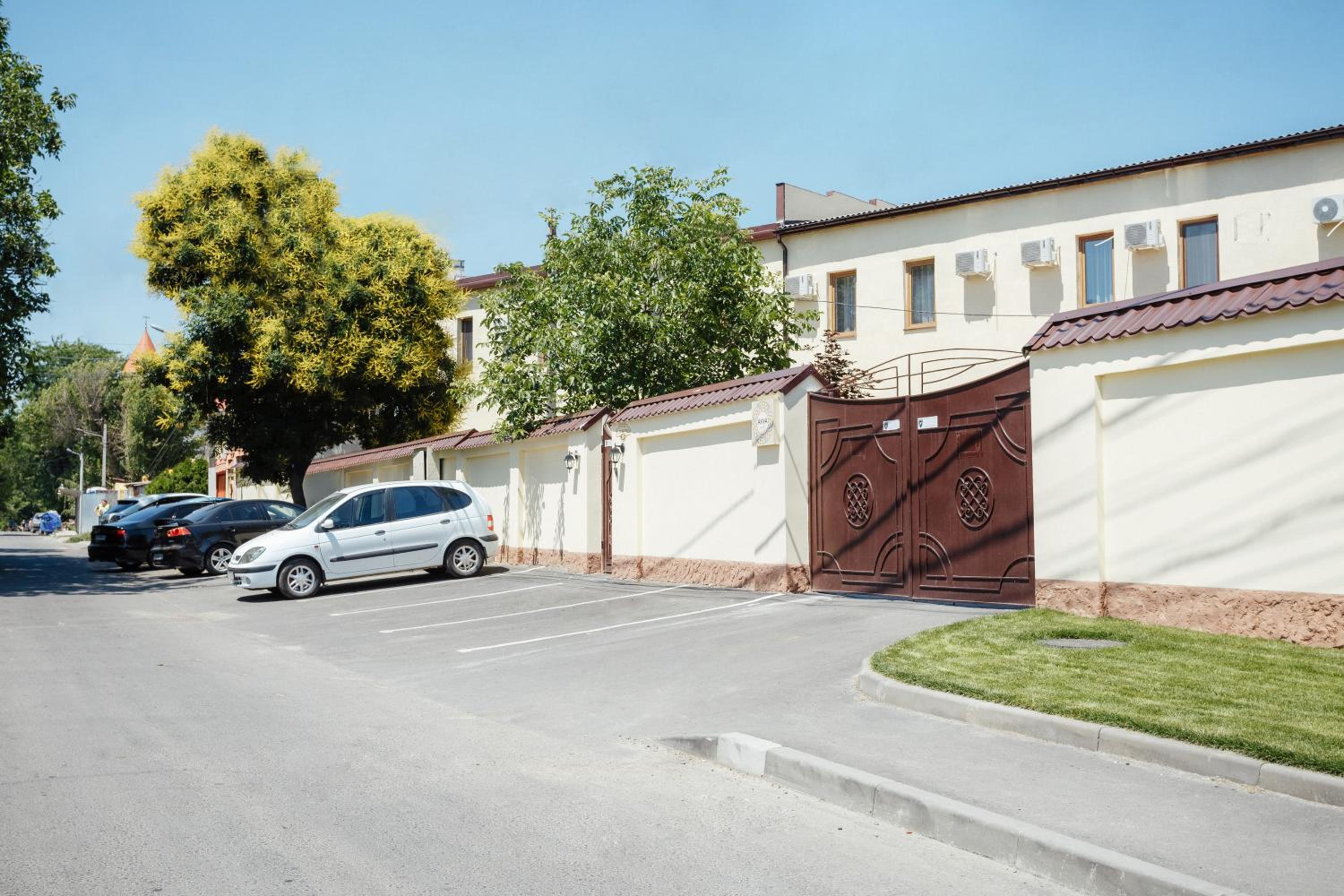 Photo 16