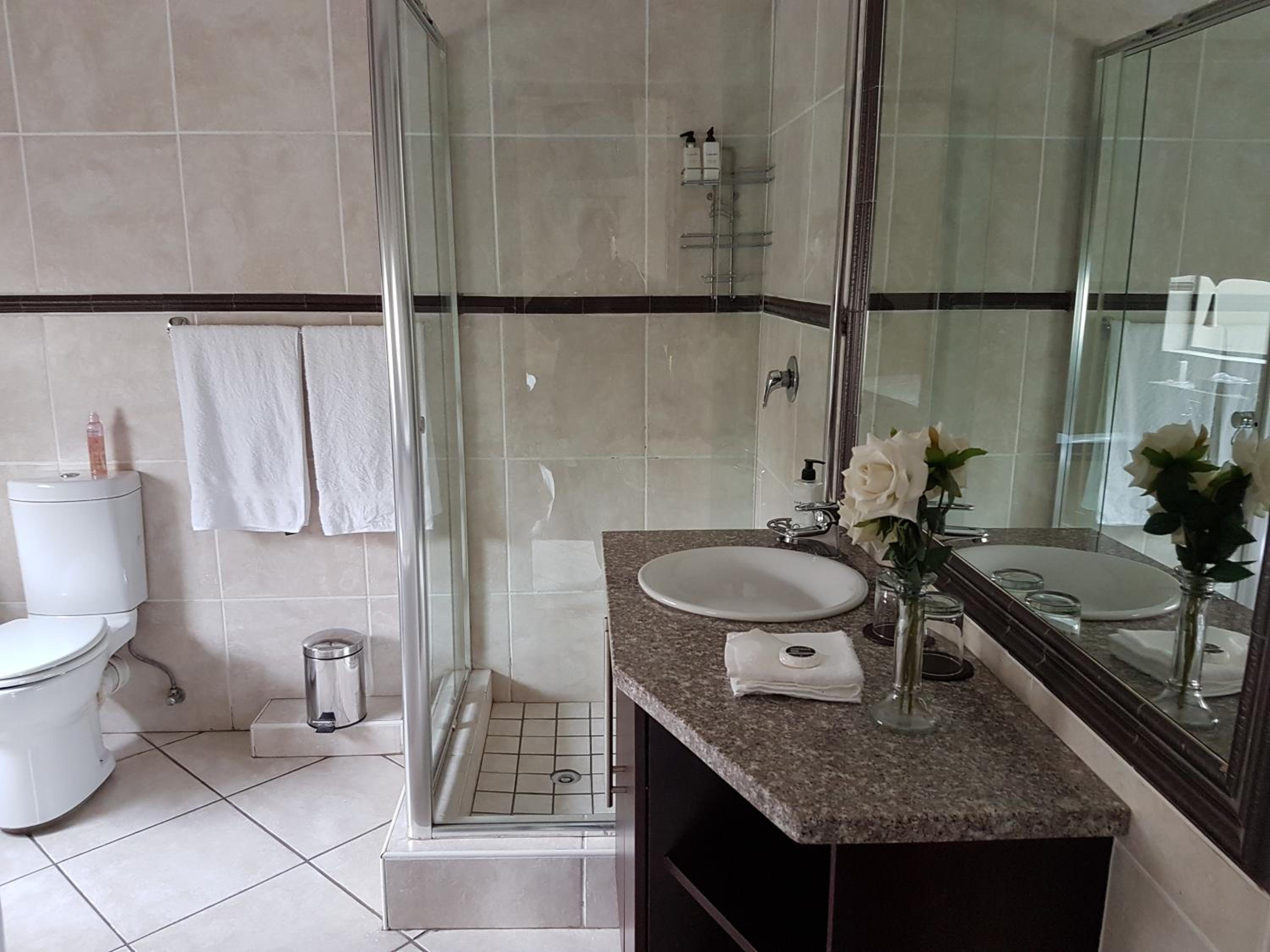 Casa Flora Guesthouse