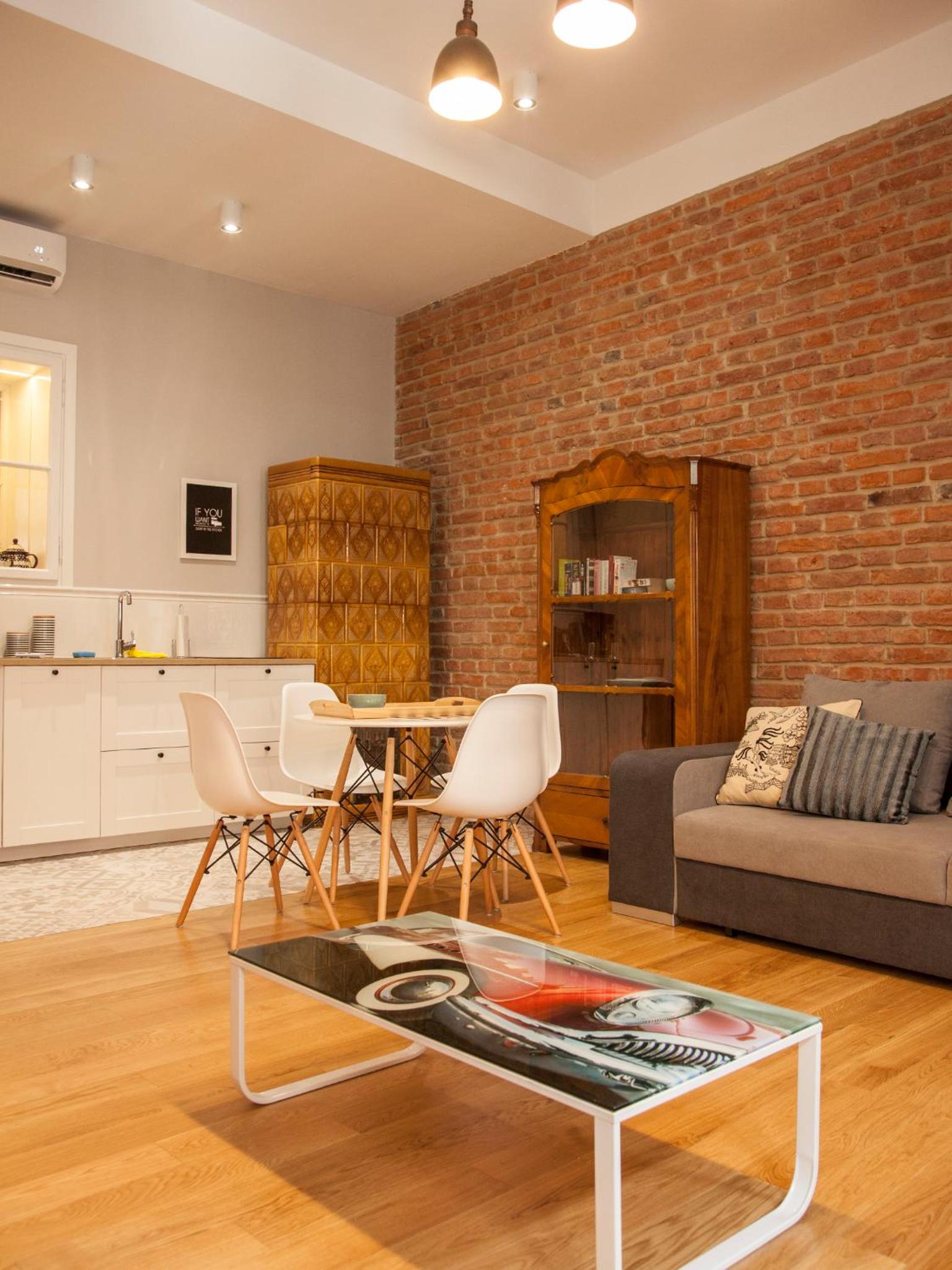 BC7 Apartments