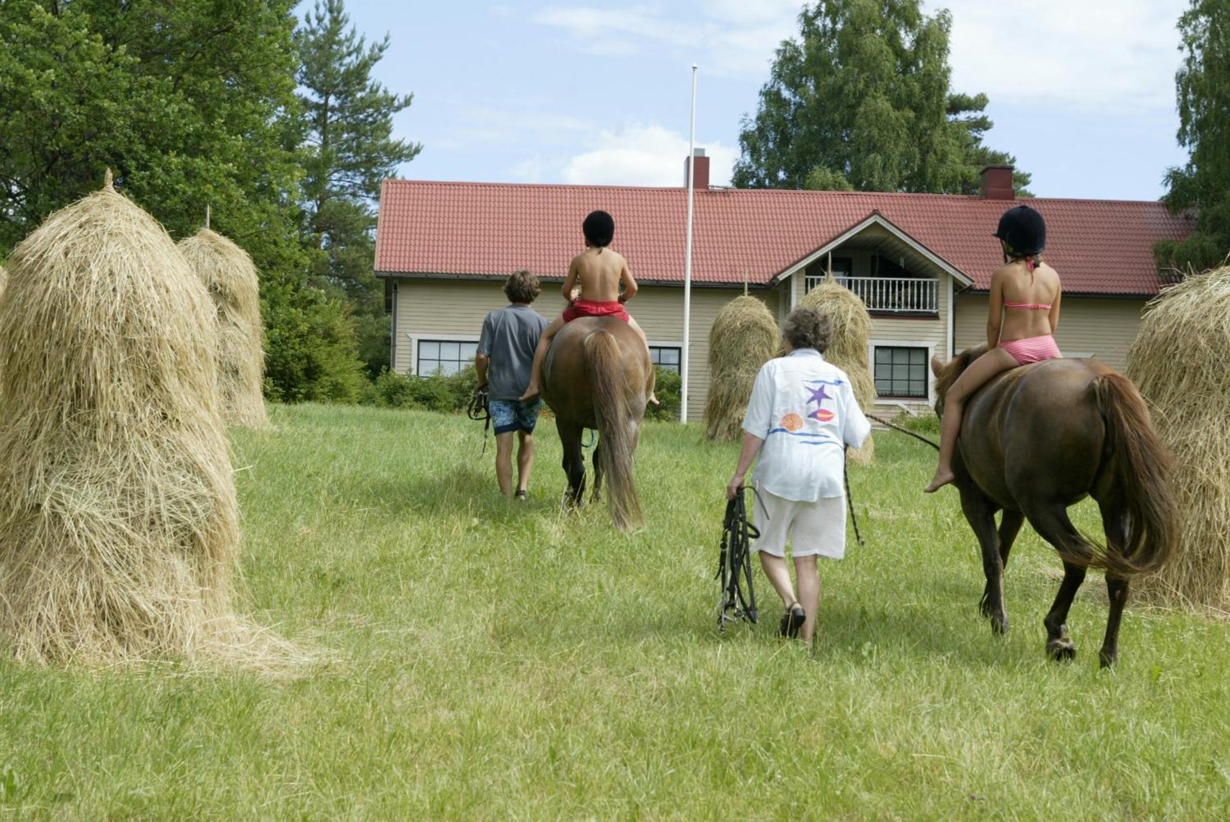 Resort Naaranlahti Cottages