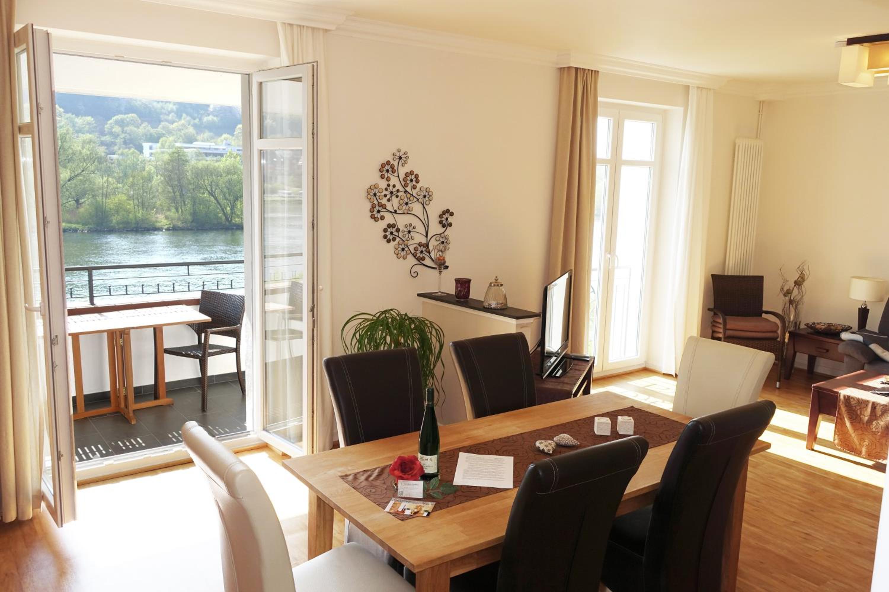 Ferienhaus Inselblick in Traumlage mit Balkon und Panoramablick