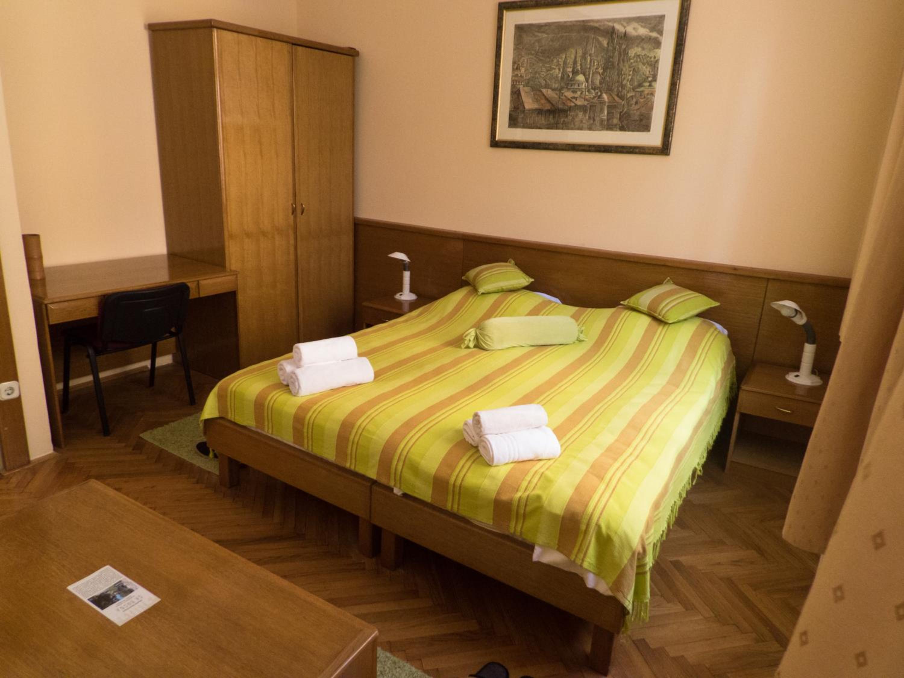 Studio Apartments 