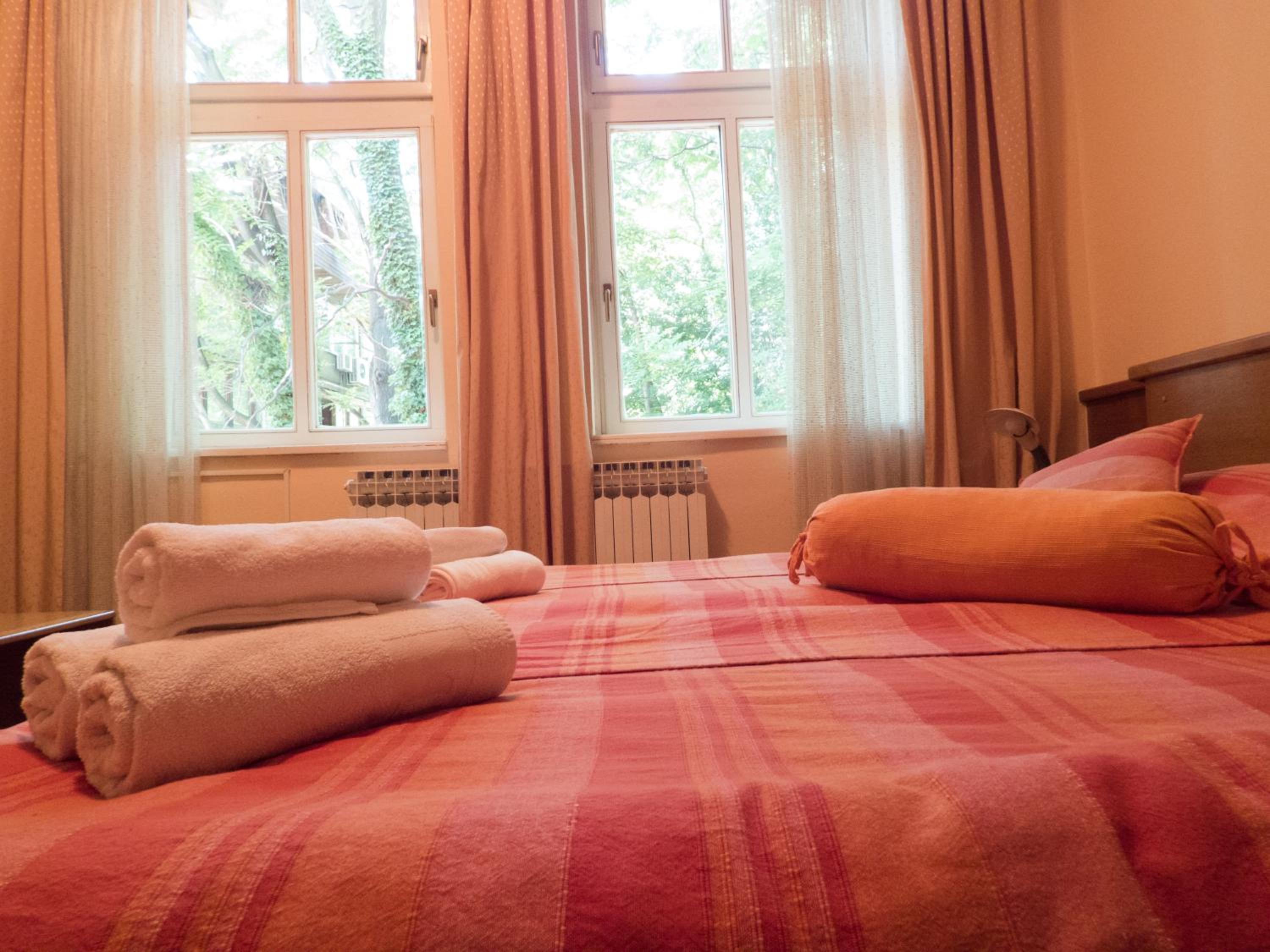 Studio Apartments 