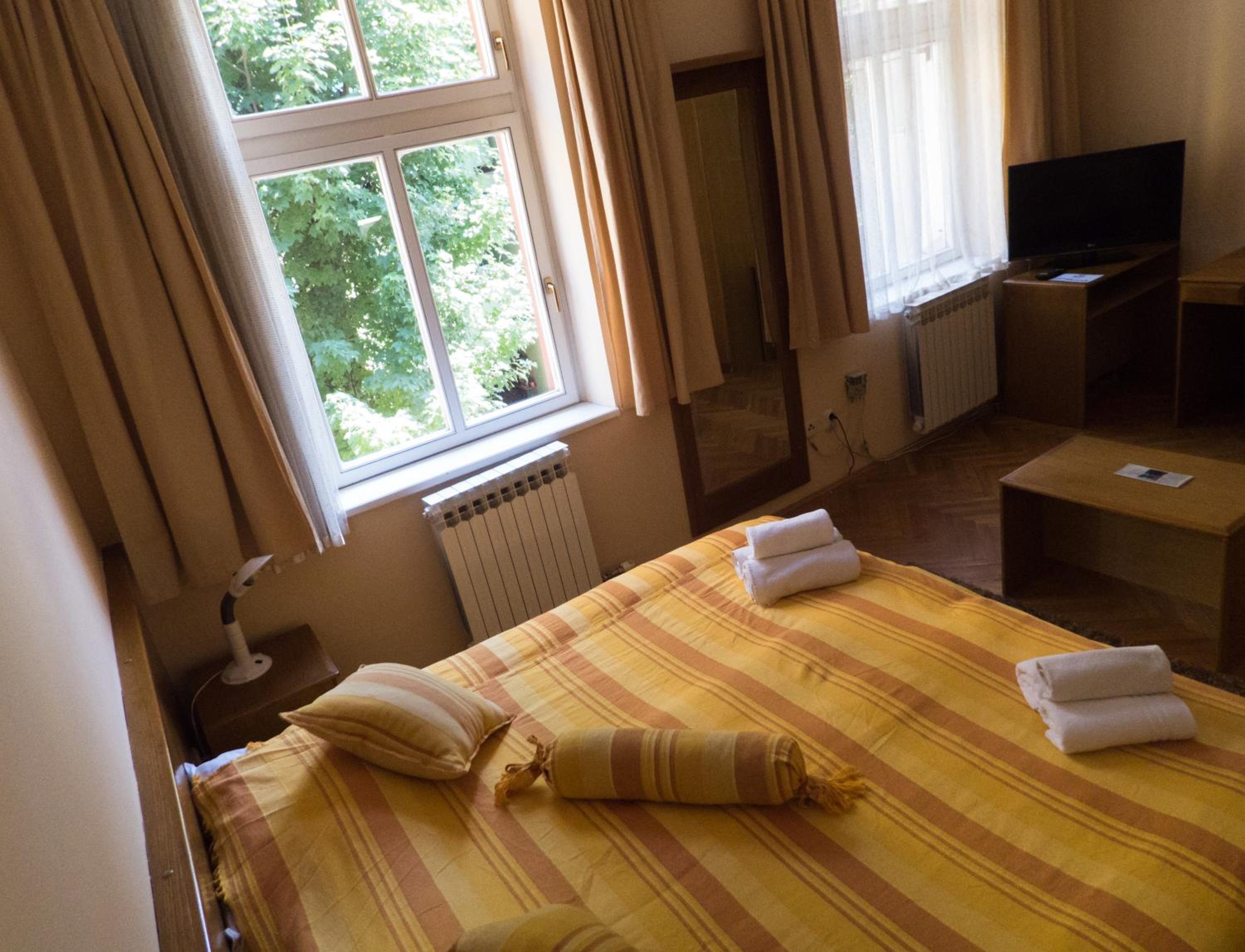 Studio Apartments 