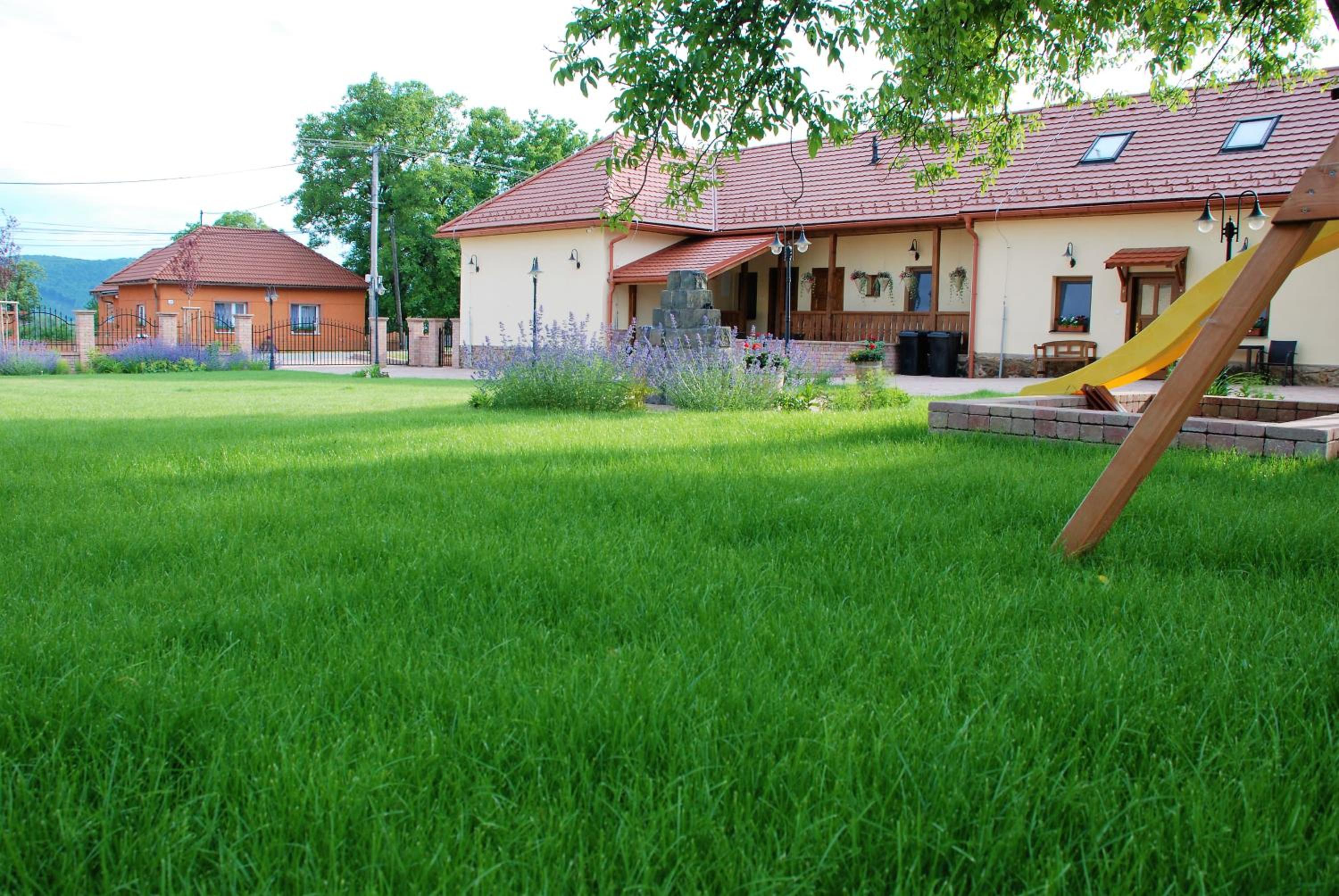 Ubytovanie Tri ruže view 3