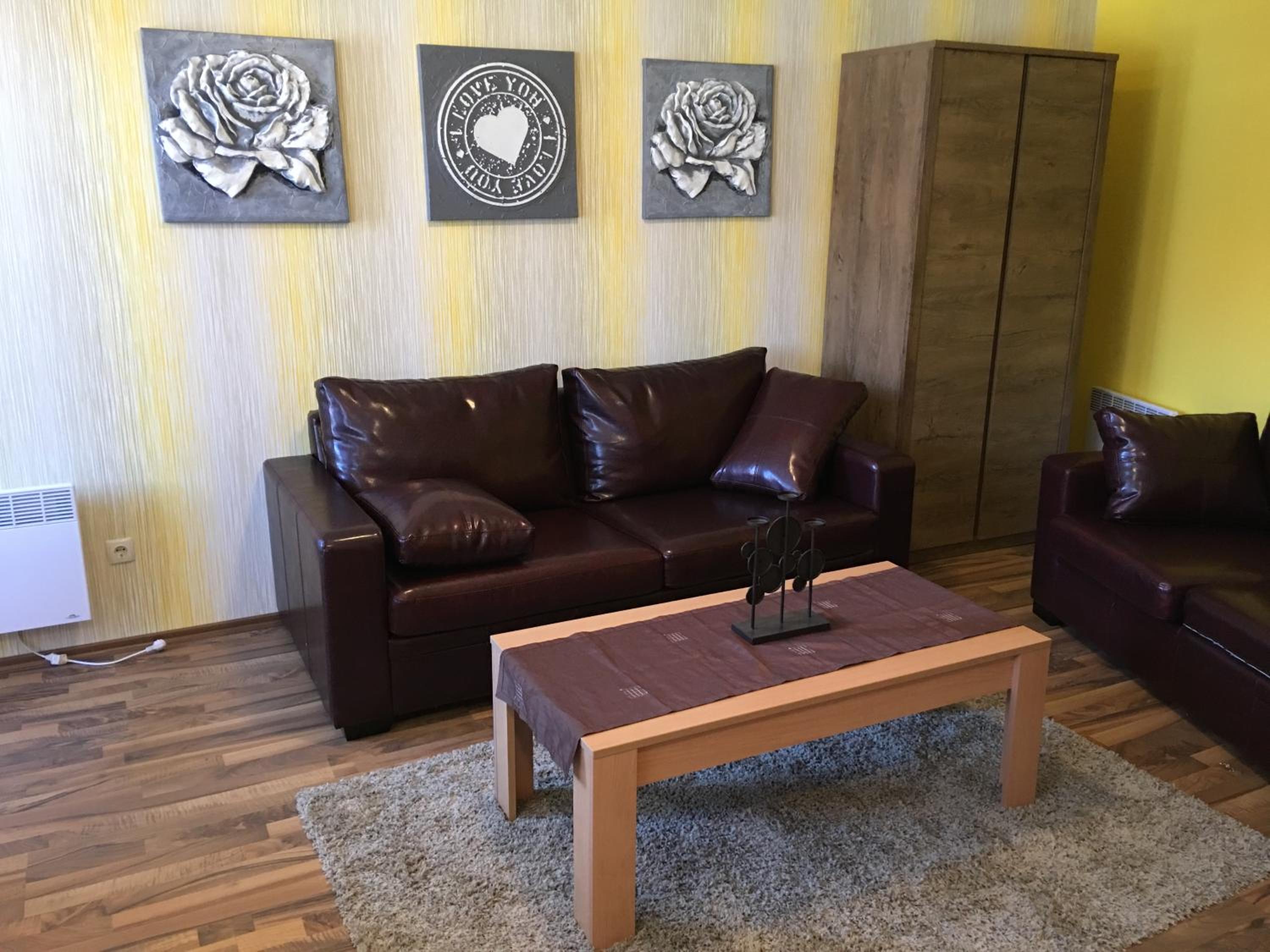 Ramada 2 Boutique Apartment near Ski Road