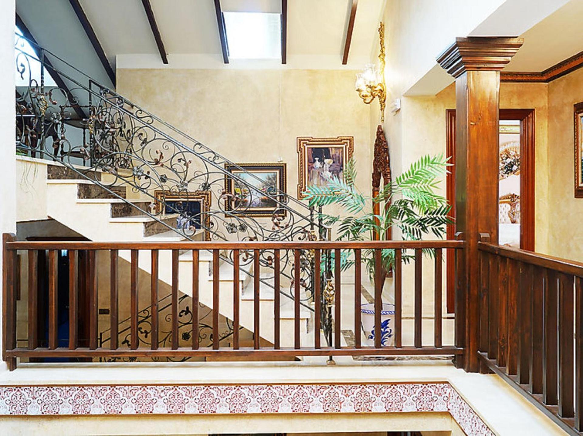 VILLA WITH PRIVATE POOL,NEAR THE BEACH , BBQ, WiFi