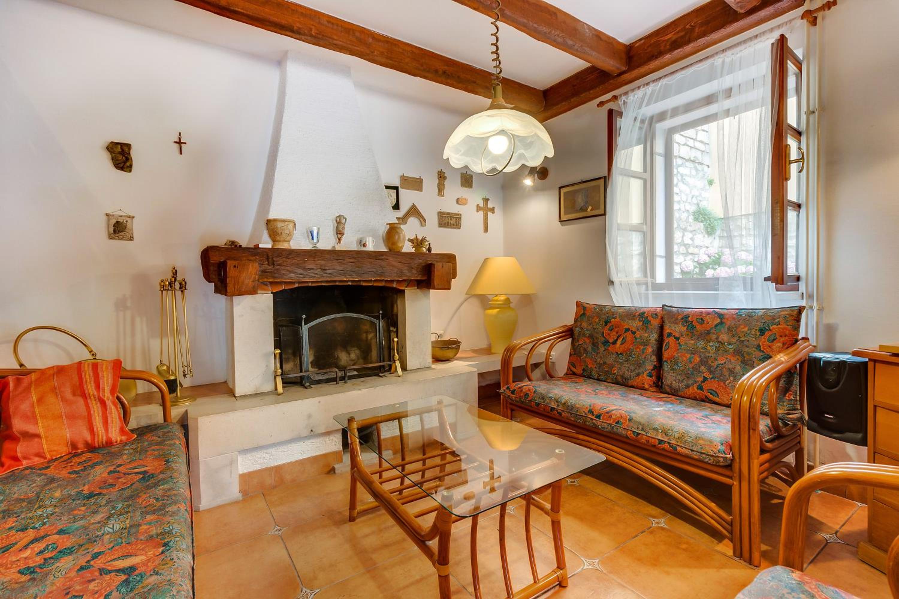 Family House Lana view 2