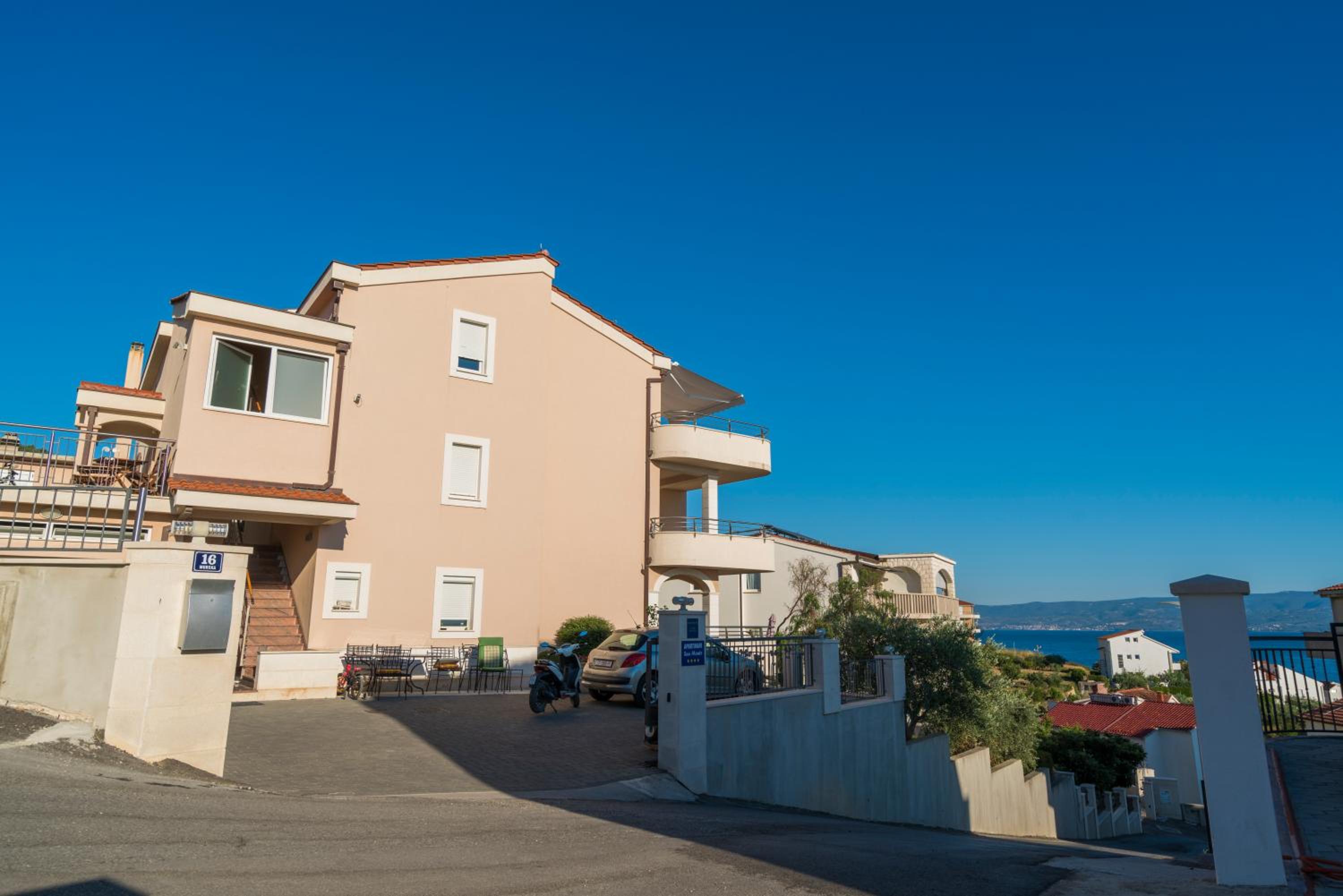 Hotel Apartments San Monte - Image 1