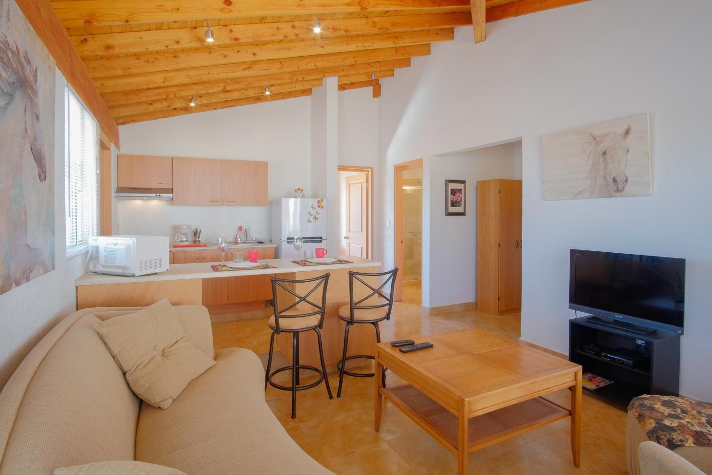 Little Nest en Rancho El Rossinyol view 4