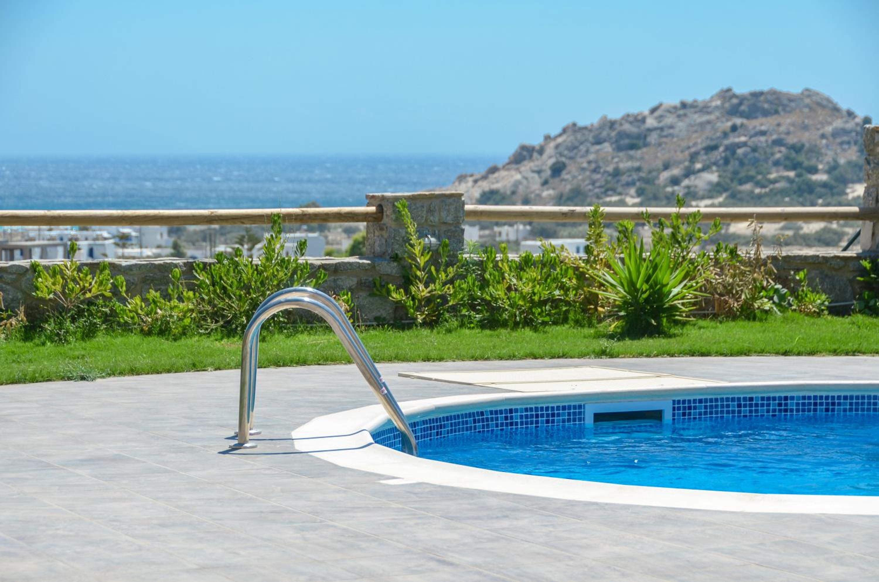 Naxos Luxury Villas