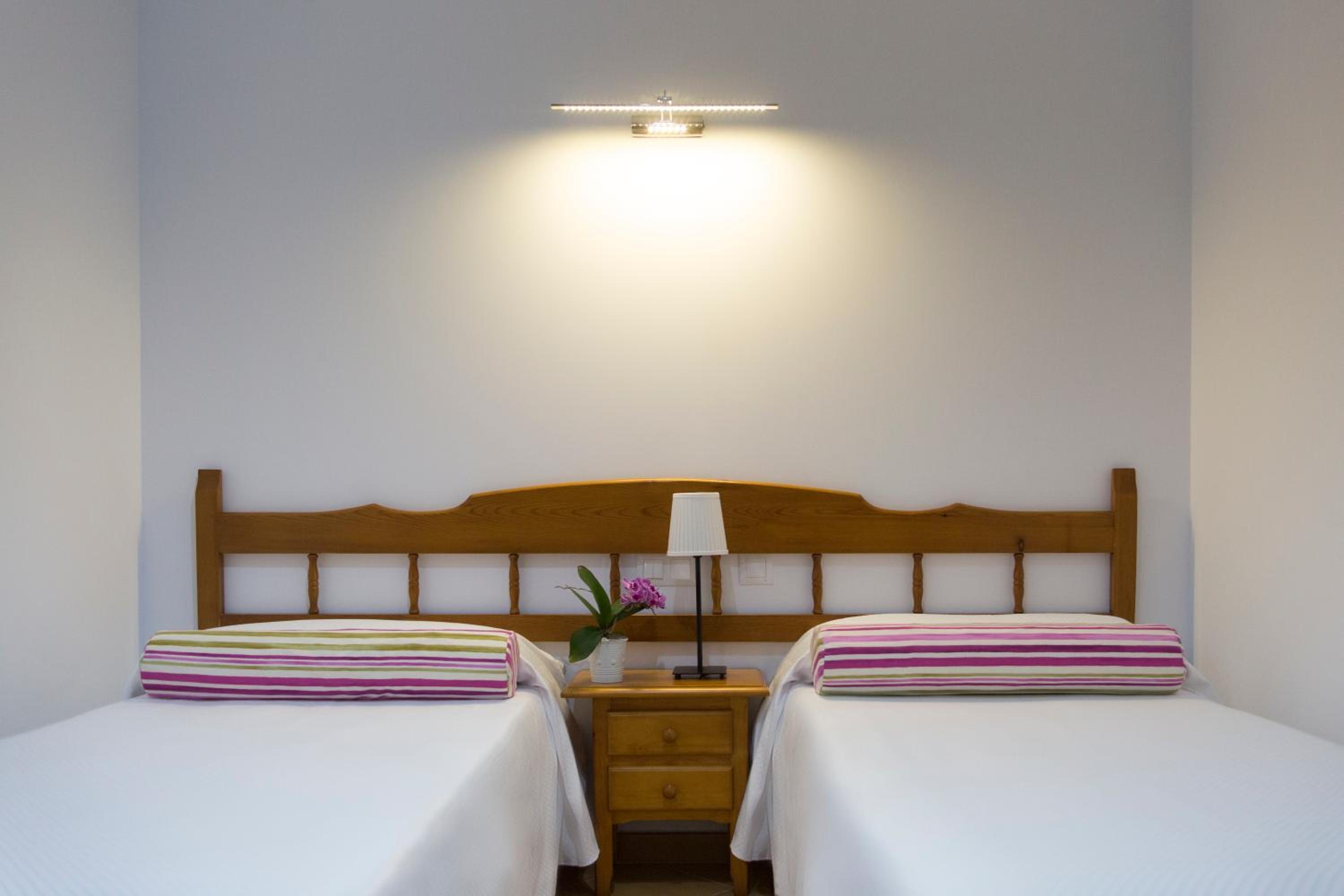 Hostal Alhambra - Adults Only