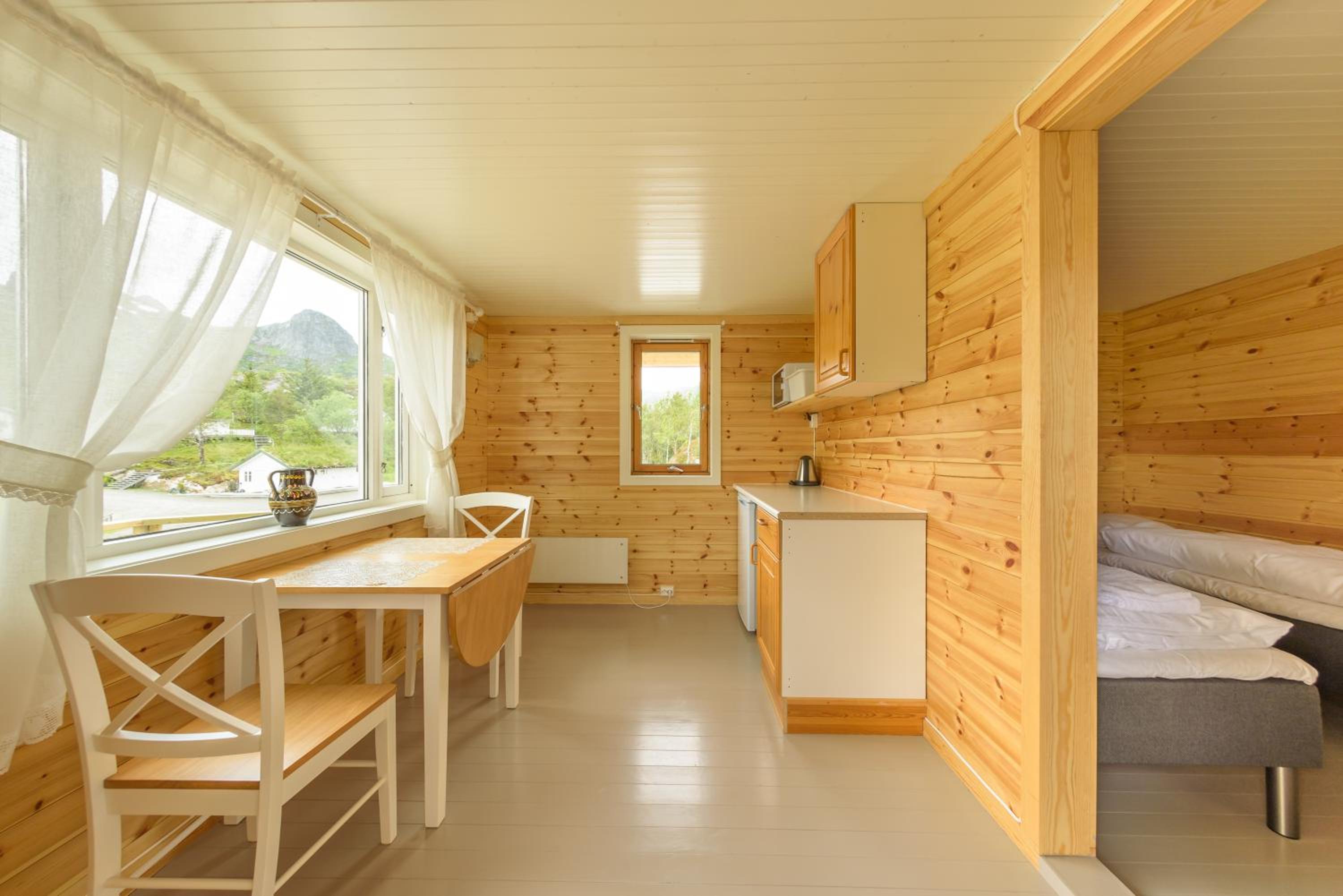 Kabelvåg Feriehus & Camping view 3