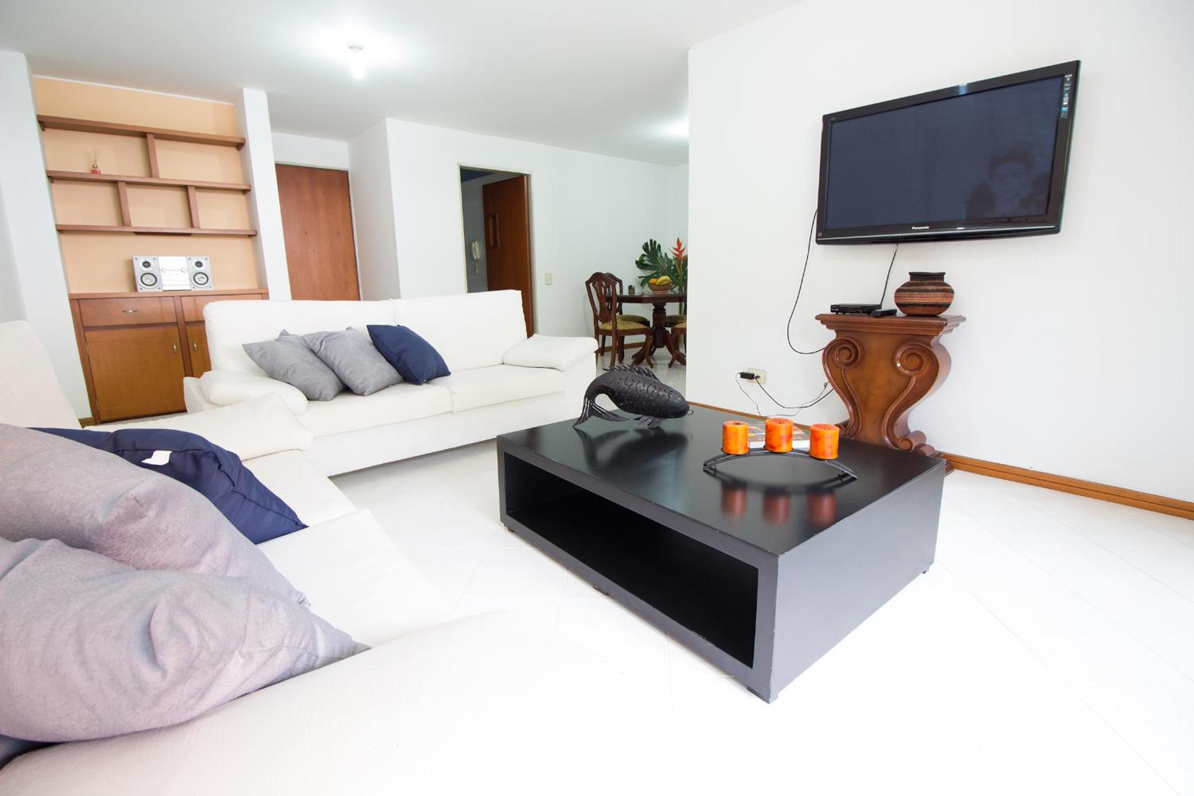 San Fernando Suite 201 - Livin Colombia view 3