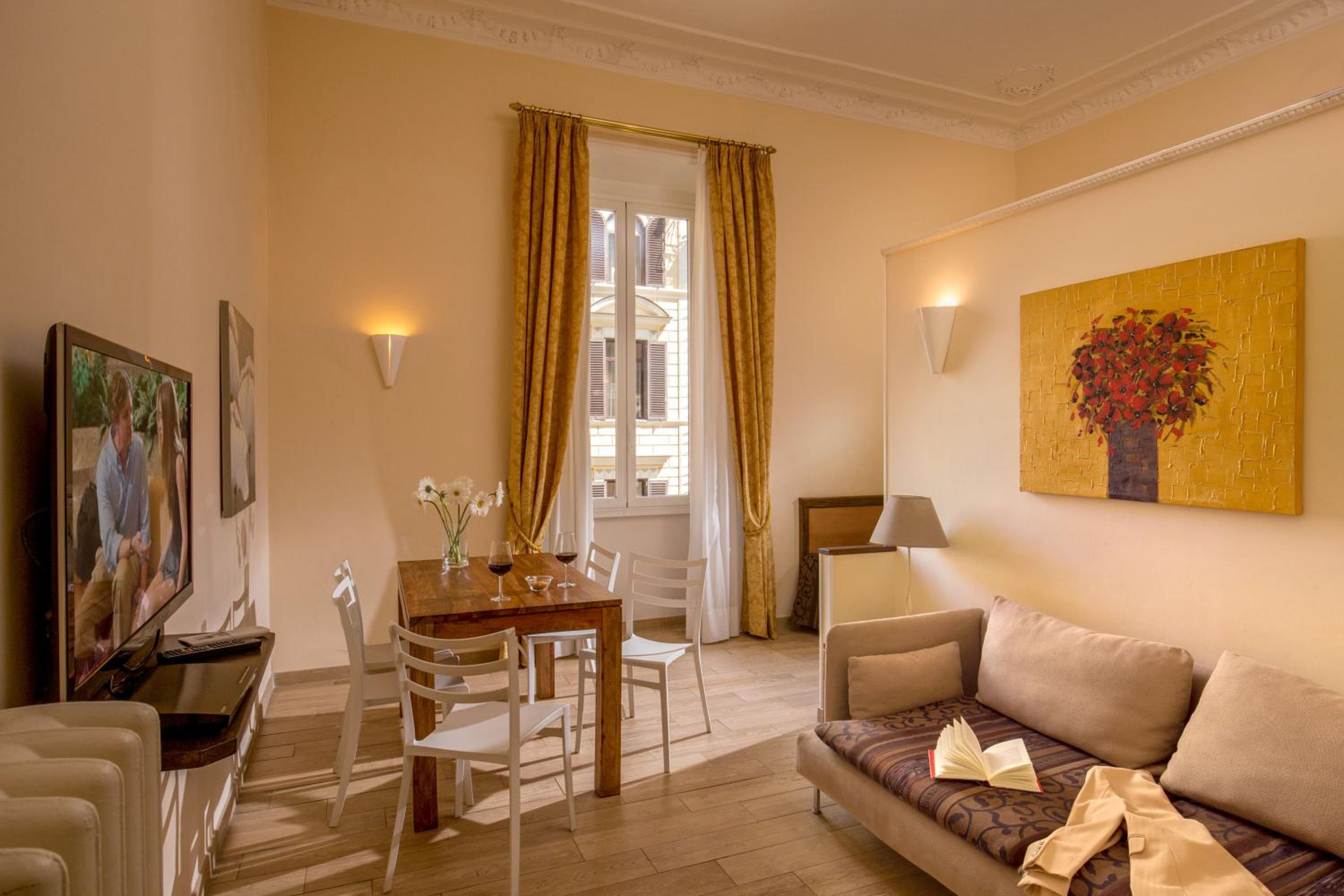 Aenea Inn
