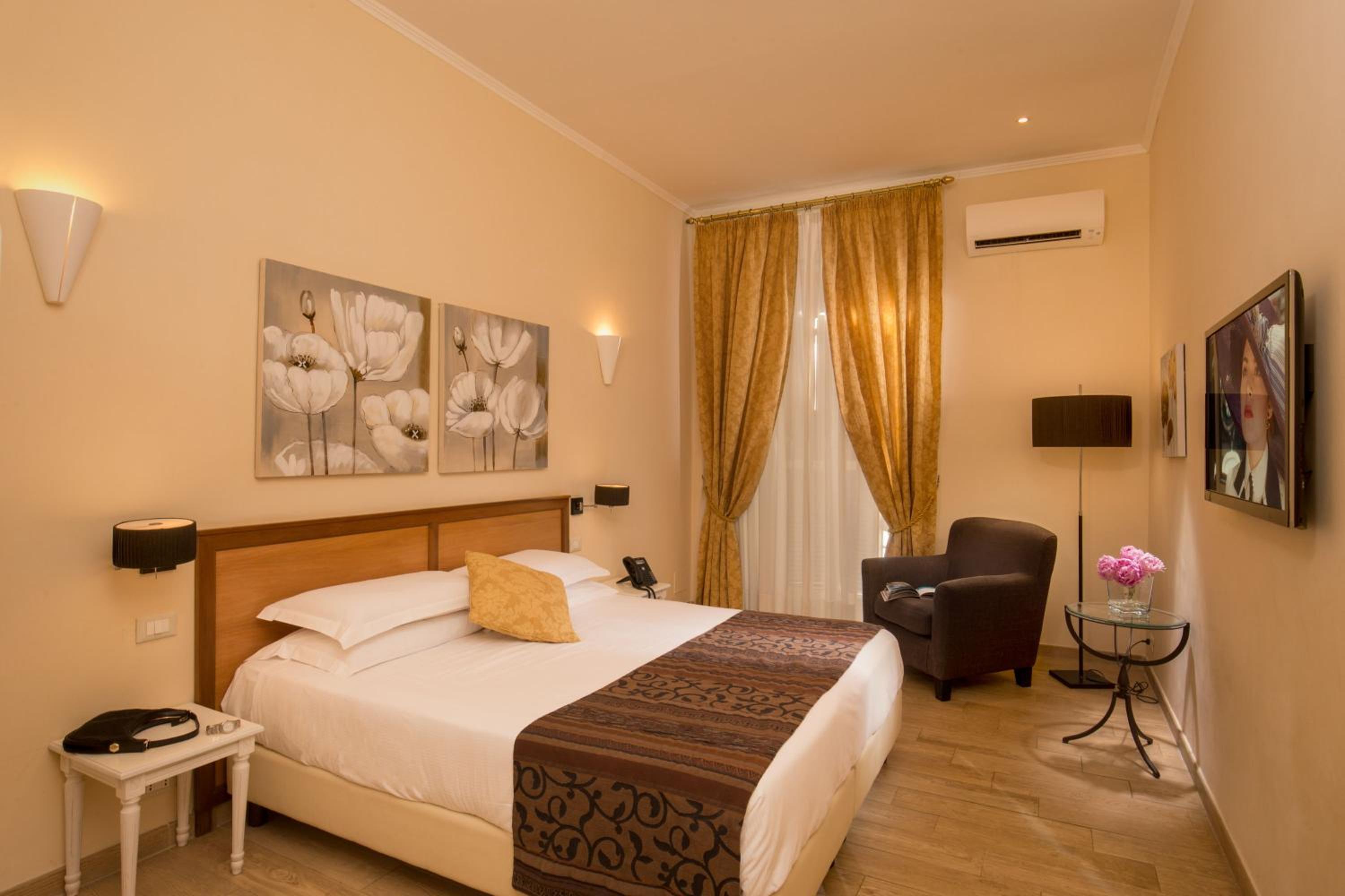 Aenea Inn