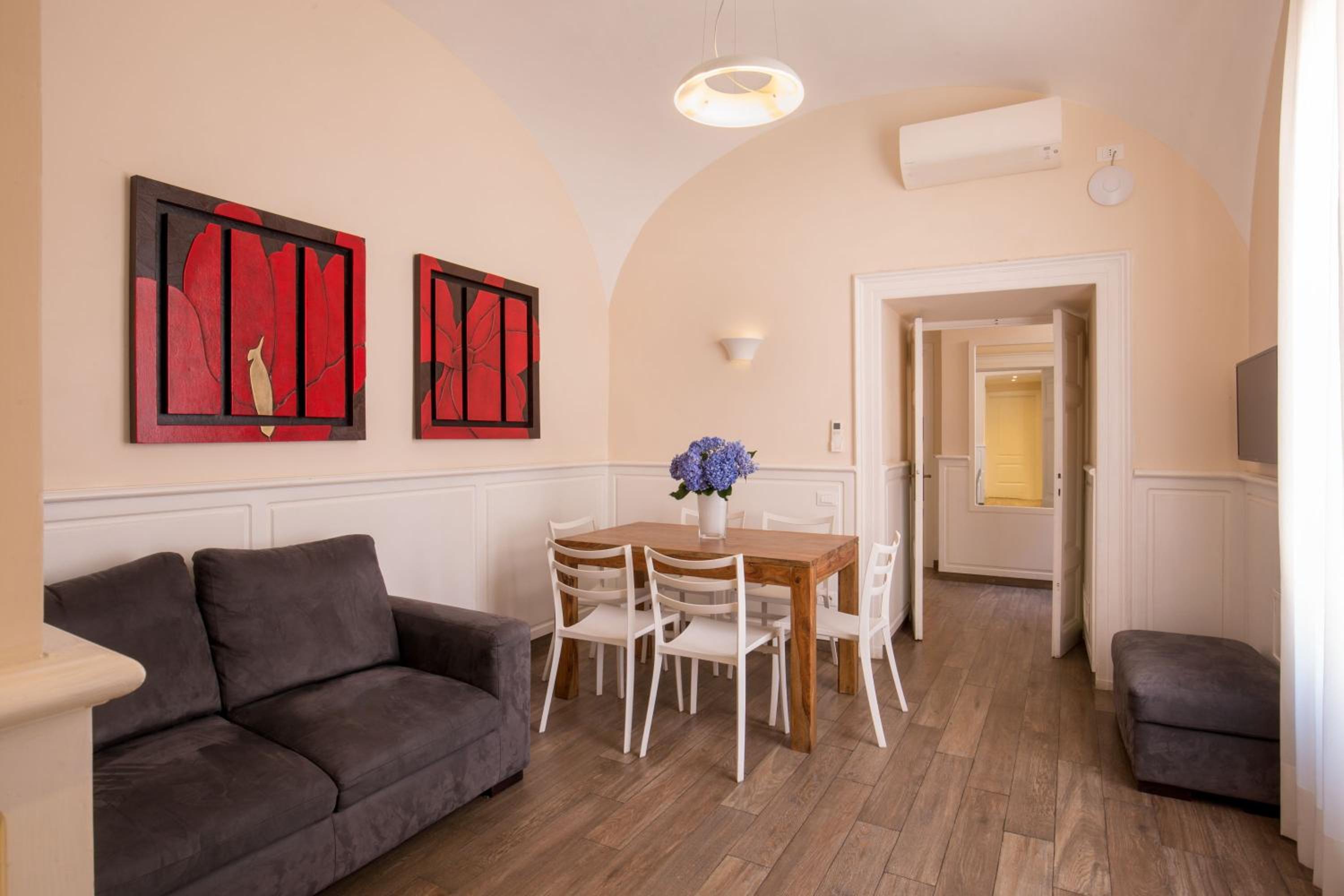 Aenea Inn
