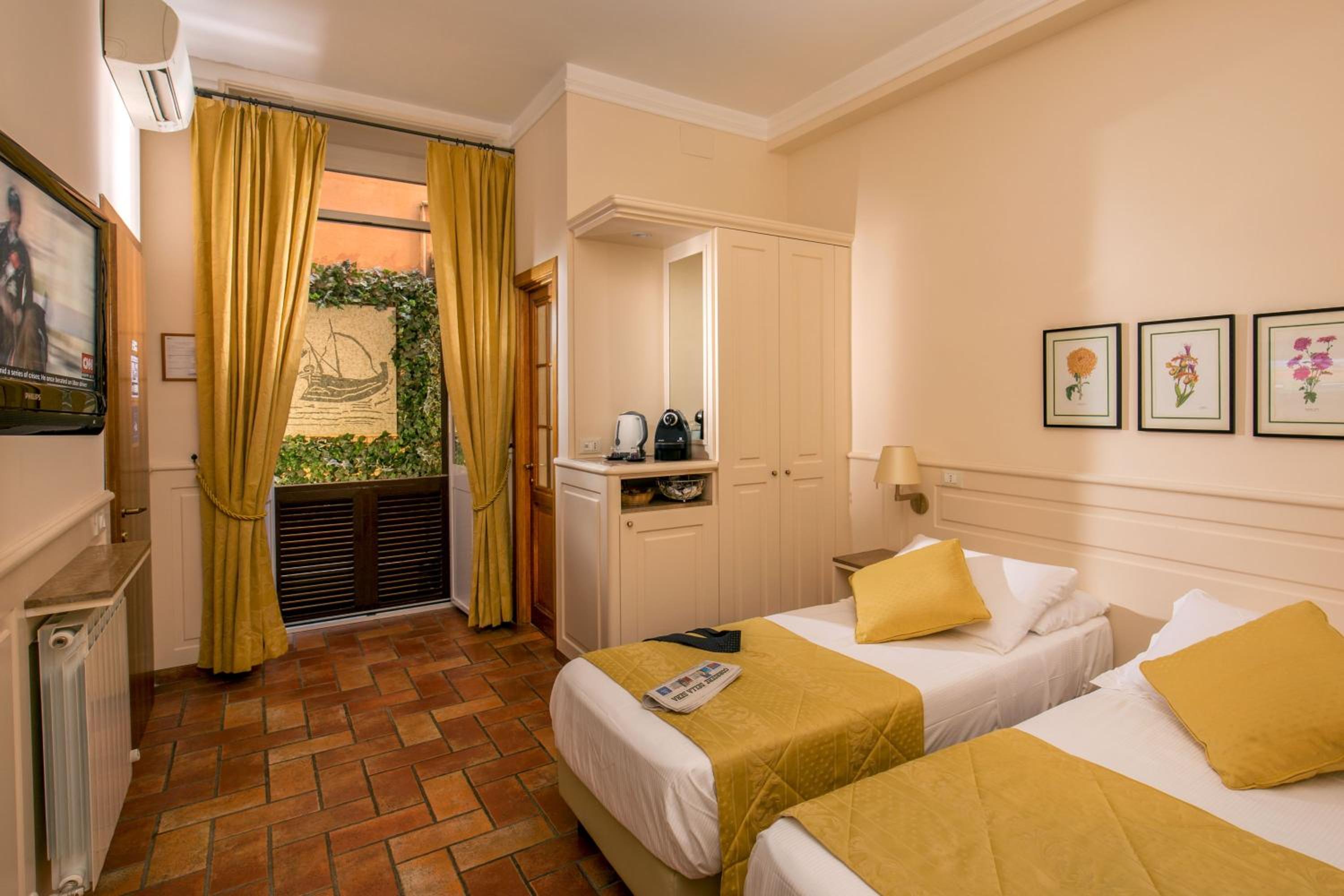 Aenea Inn