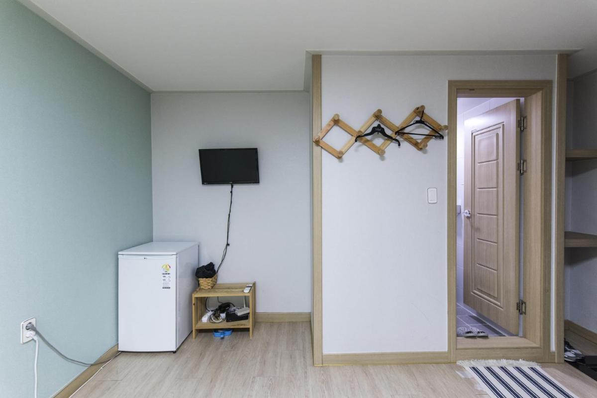 Twin Rabbit Guesthouse