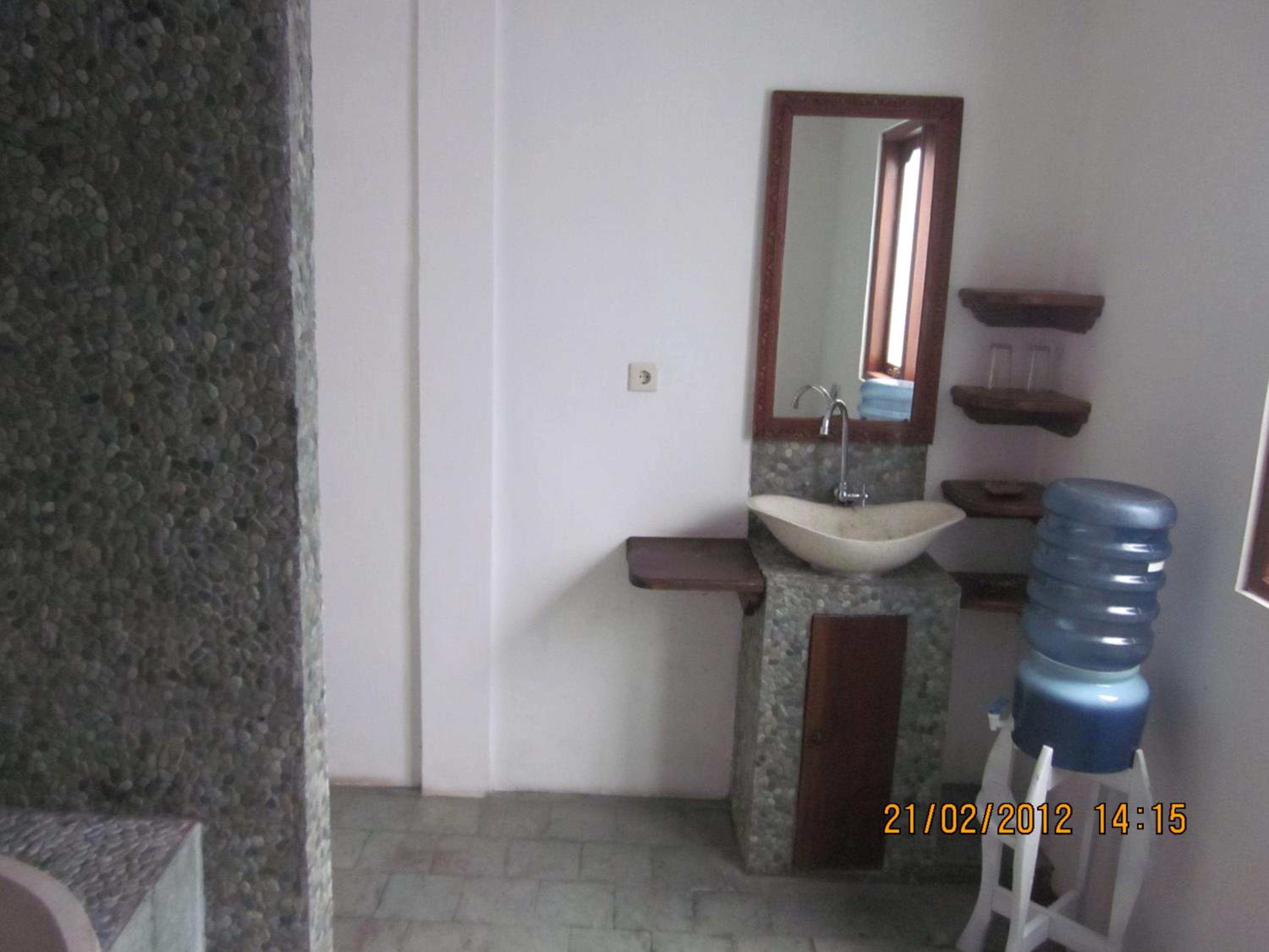 Photo 47