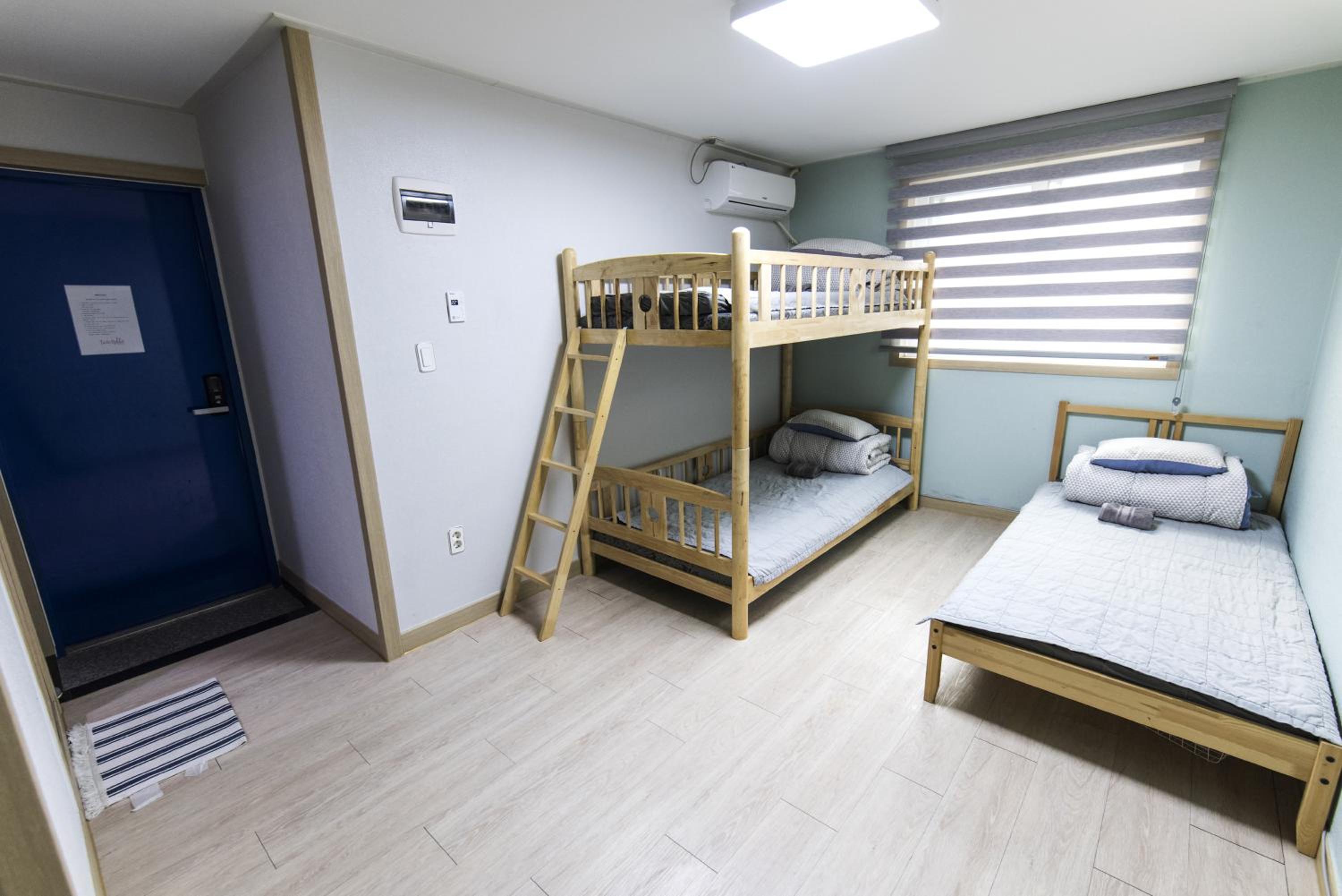 Twin Rabbit Guesthouse