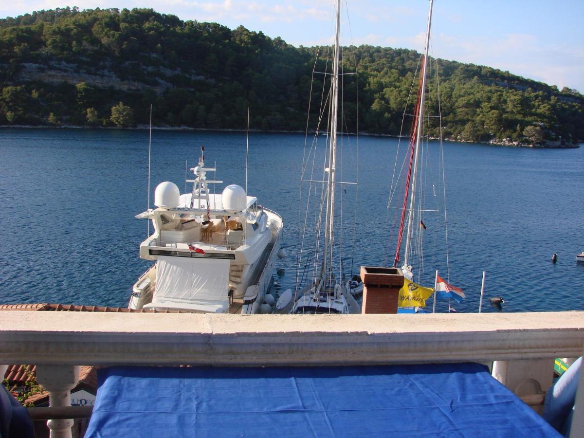 Photo 47
