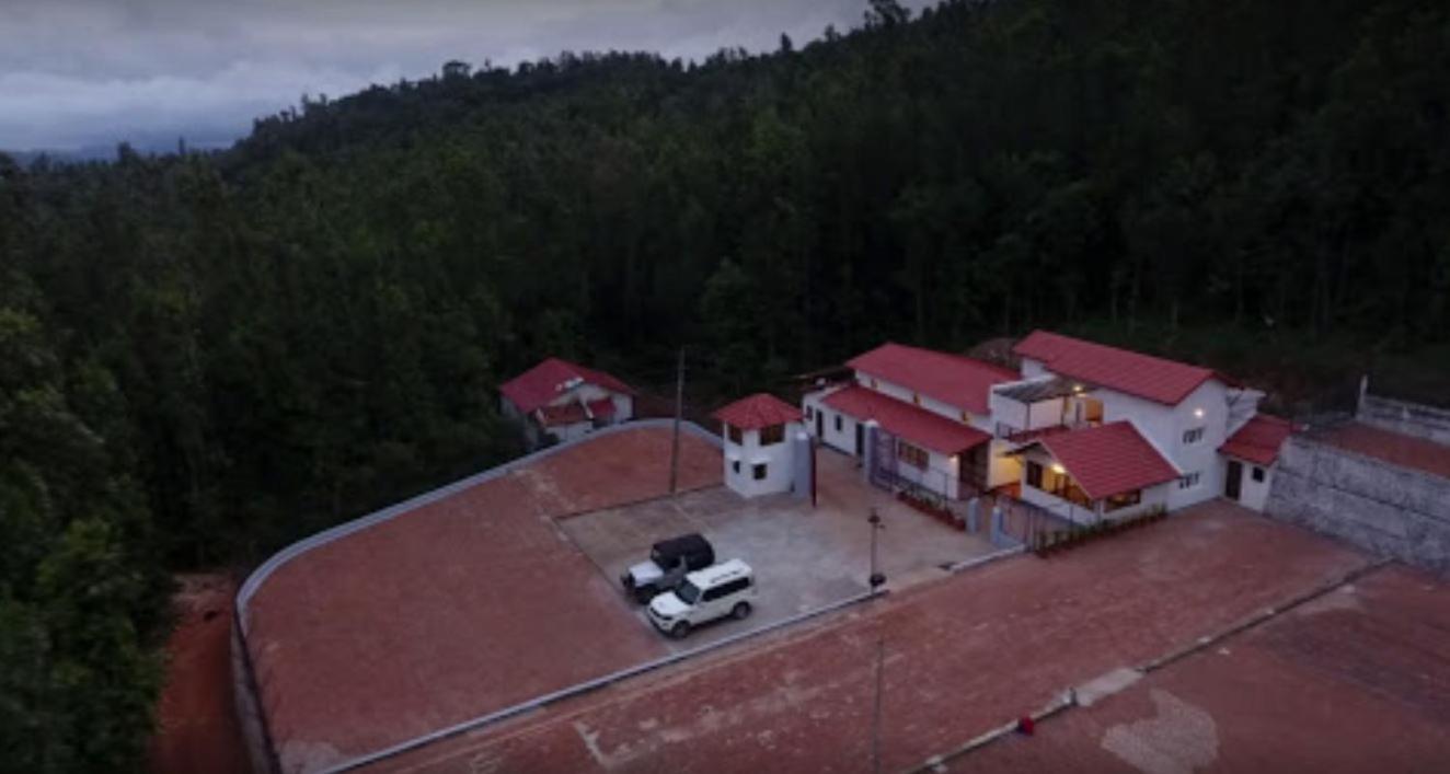 Baarbara Estate Camp