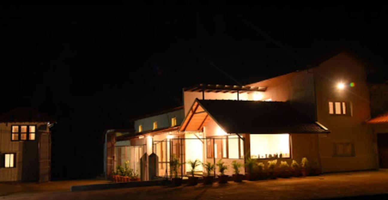 Baarbara Estate Camp