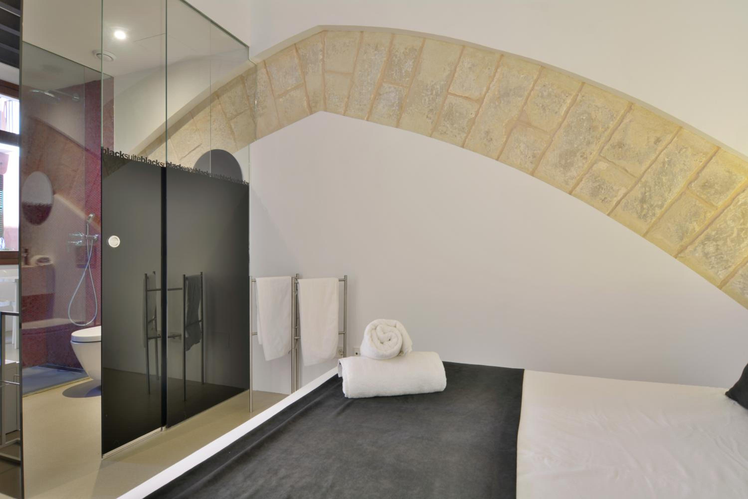 Lonja Suites Apartments